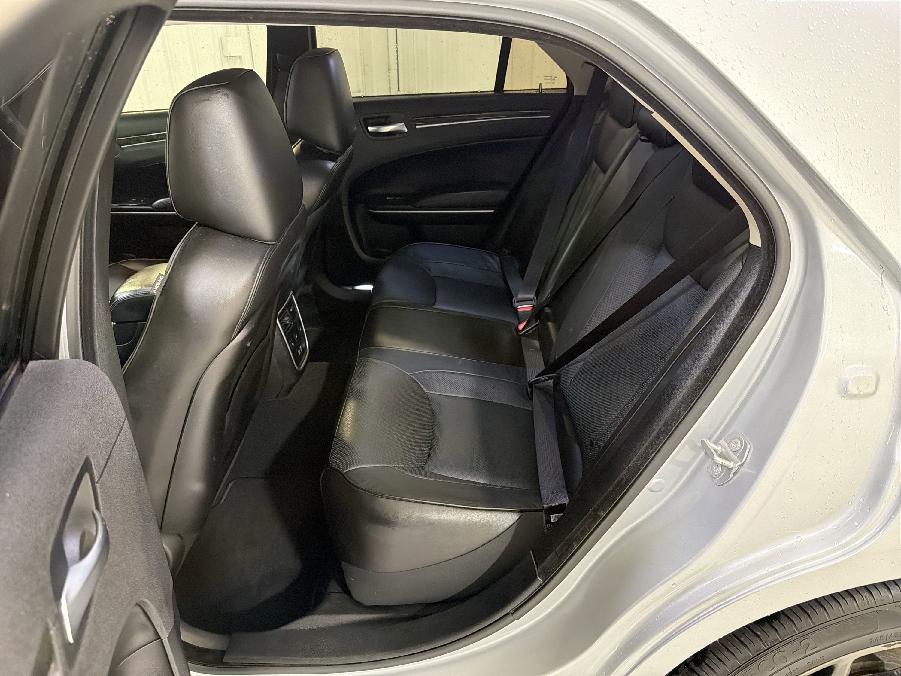 2021 Chrysler 300 Touring L