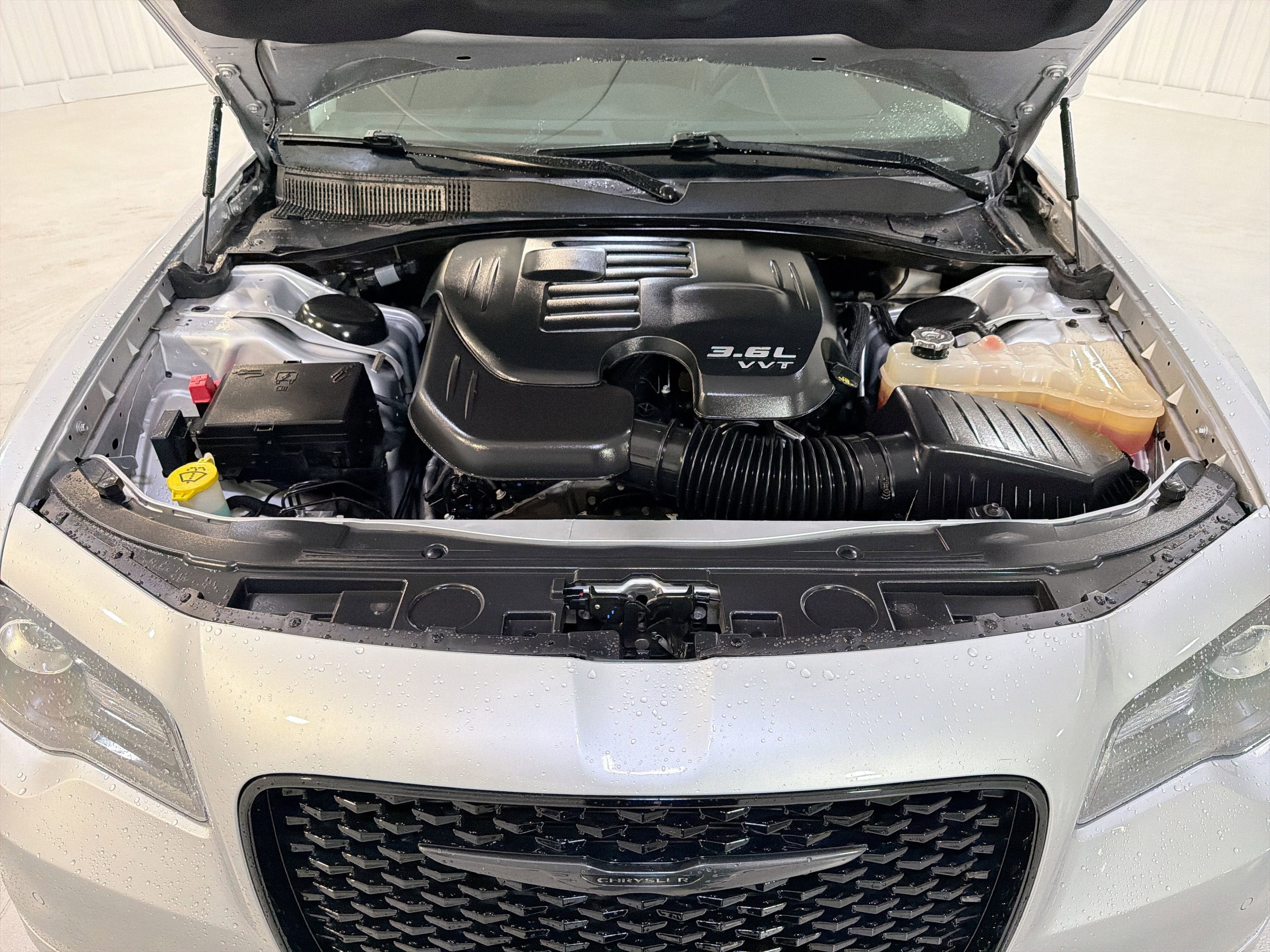 2021 Chrysler 300 Touring L