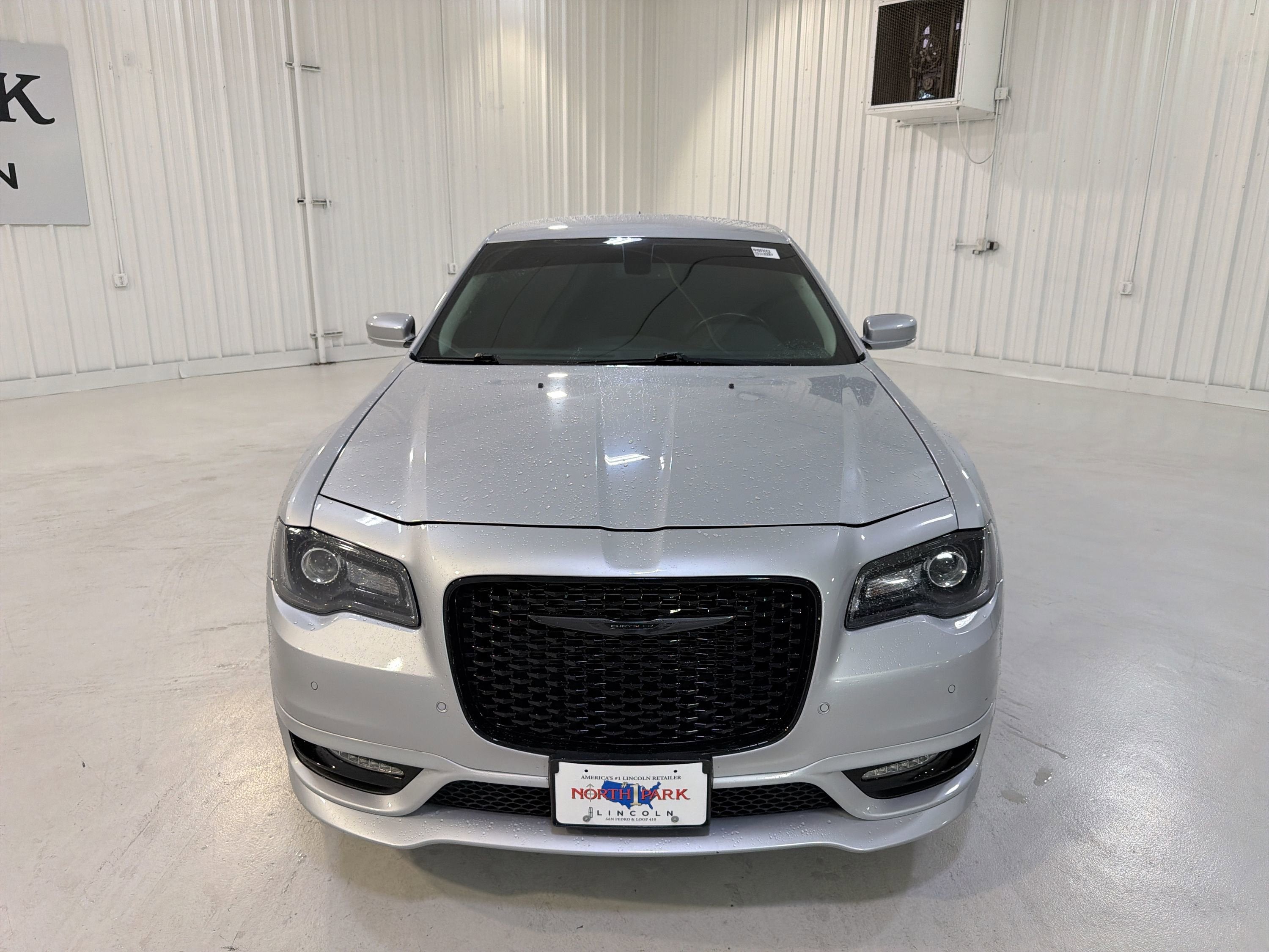 2021 Chrysler 300 Touring L