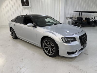 2021 Chrysler 300 Touring L