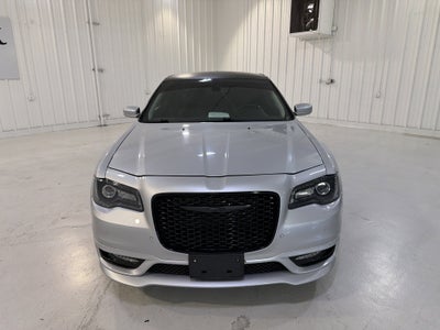 2021 Chrysler 300 Touring L