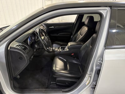 2021 Chrysler 300 Touring L