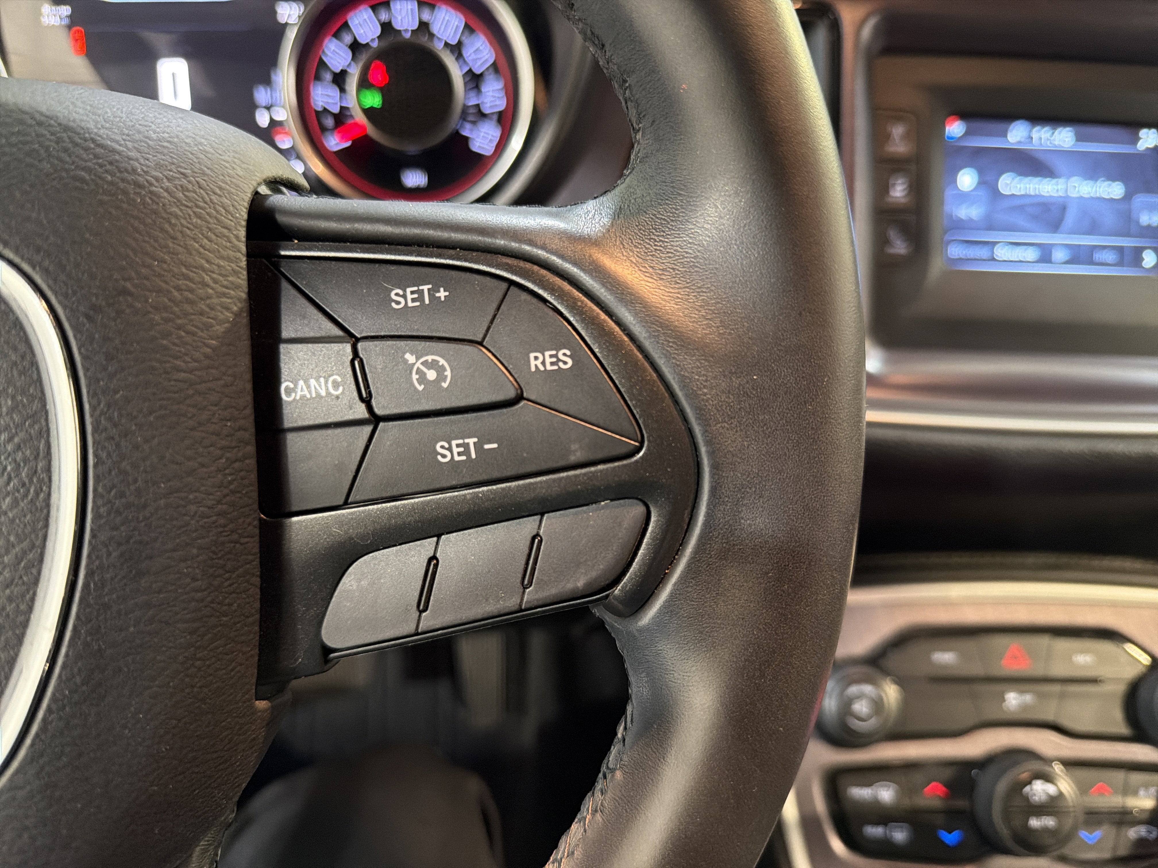 2015 Dodge Challenger SXT