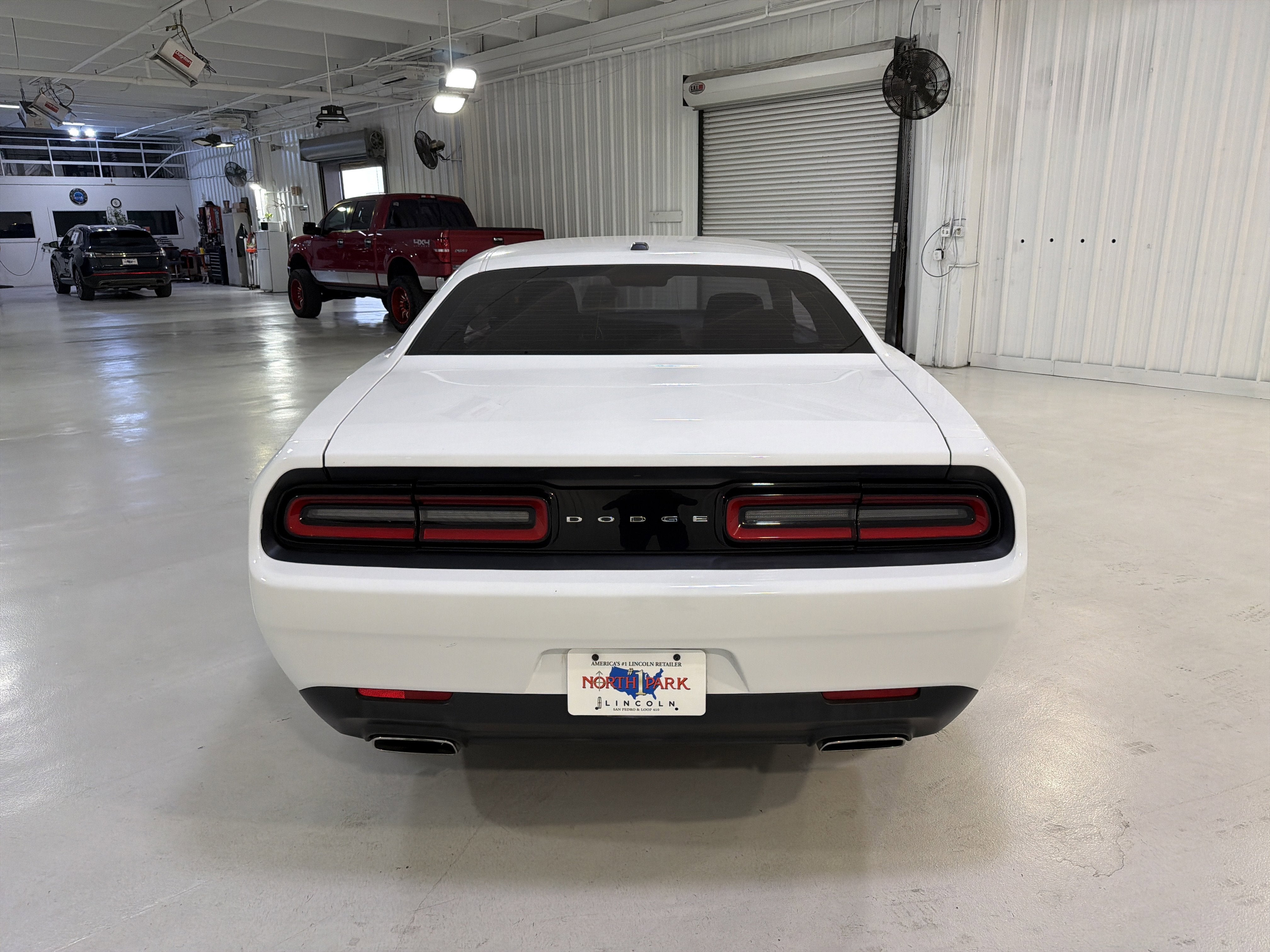 2015 Dodge Challenger SXT