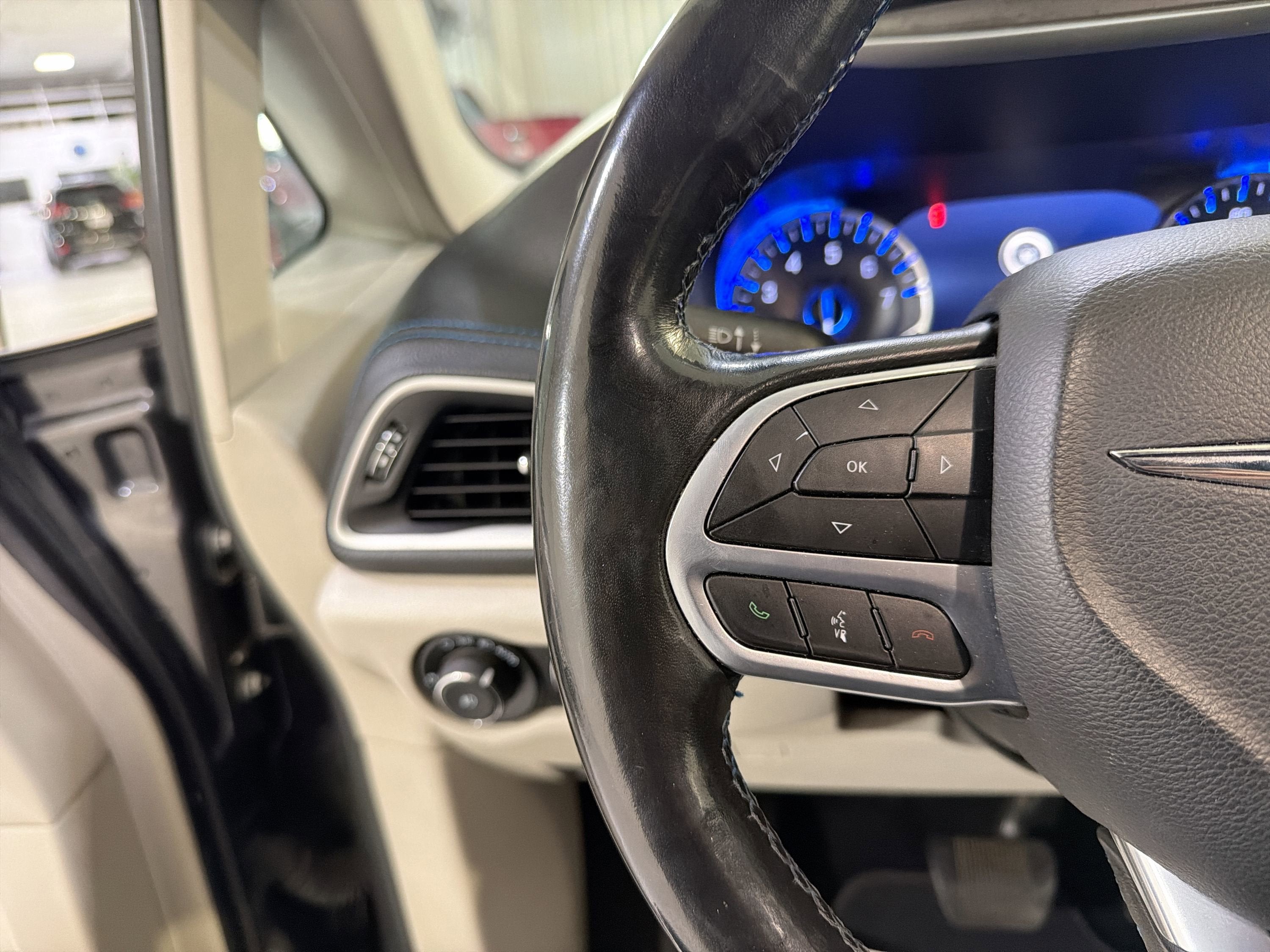 2021 Chrysler Pacifica Touring L