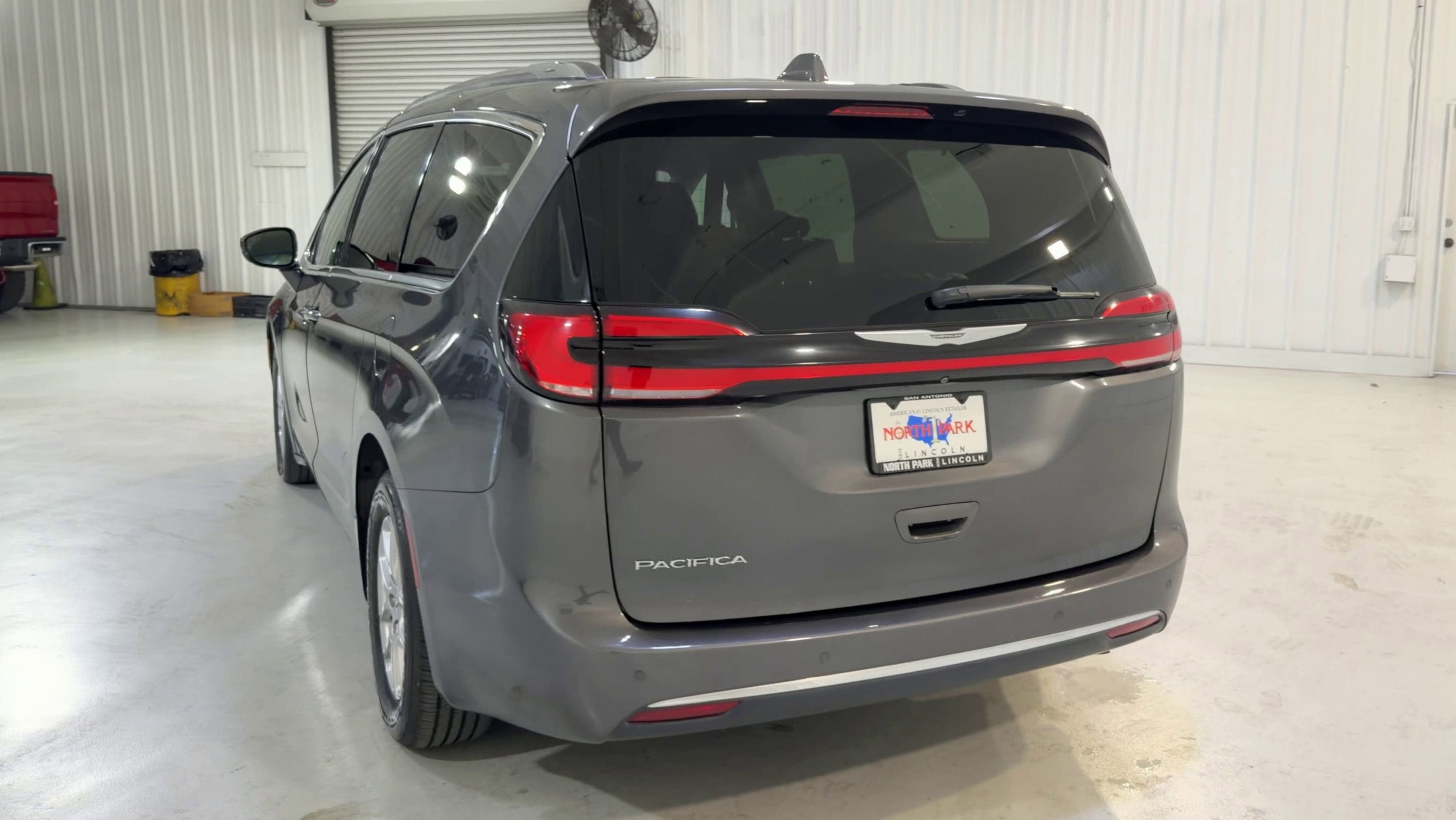 2021 Chrysler Pacifica Touring L