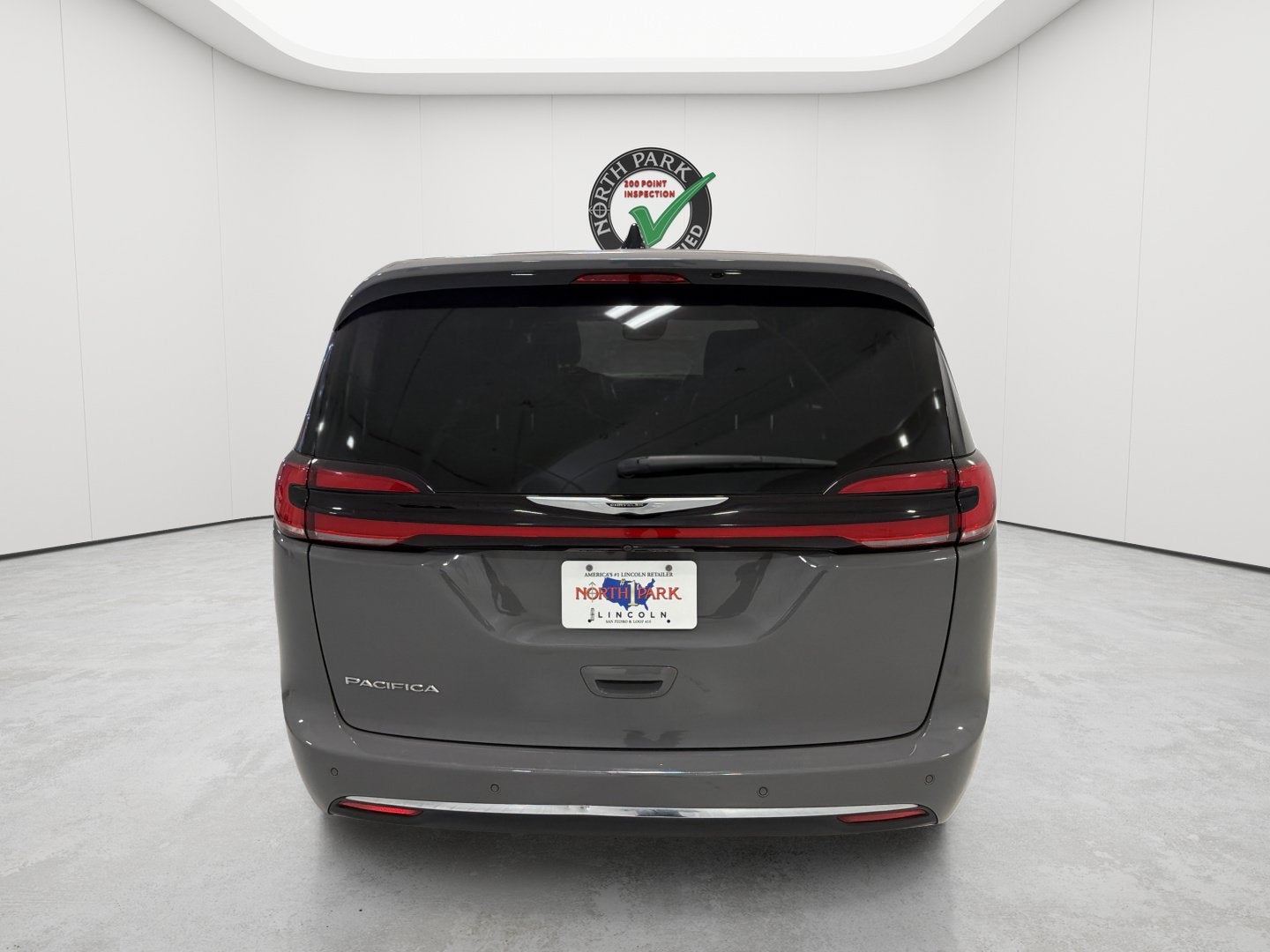 2025 Chrysler Pacifica Select