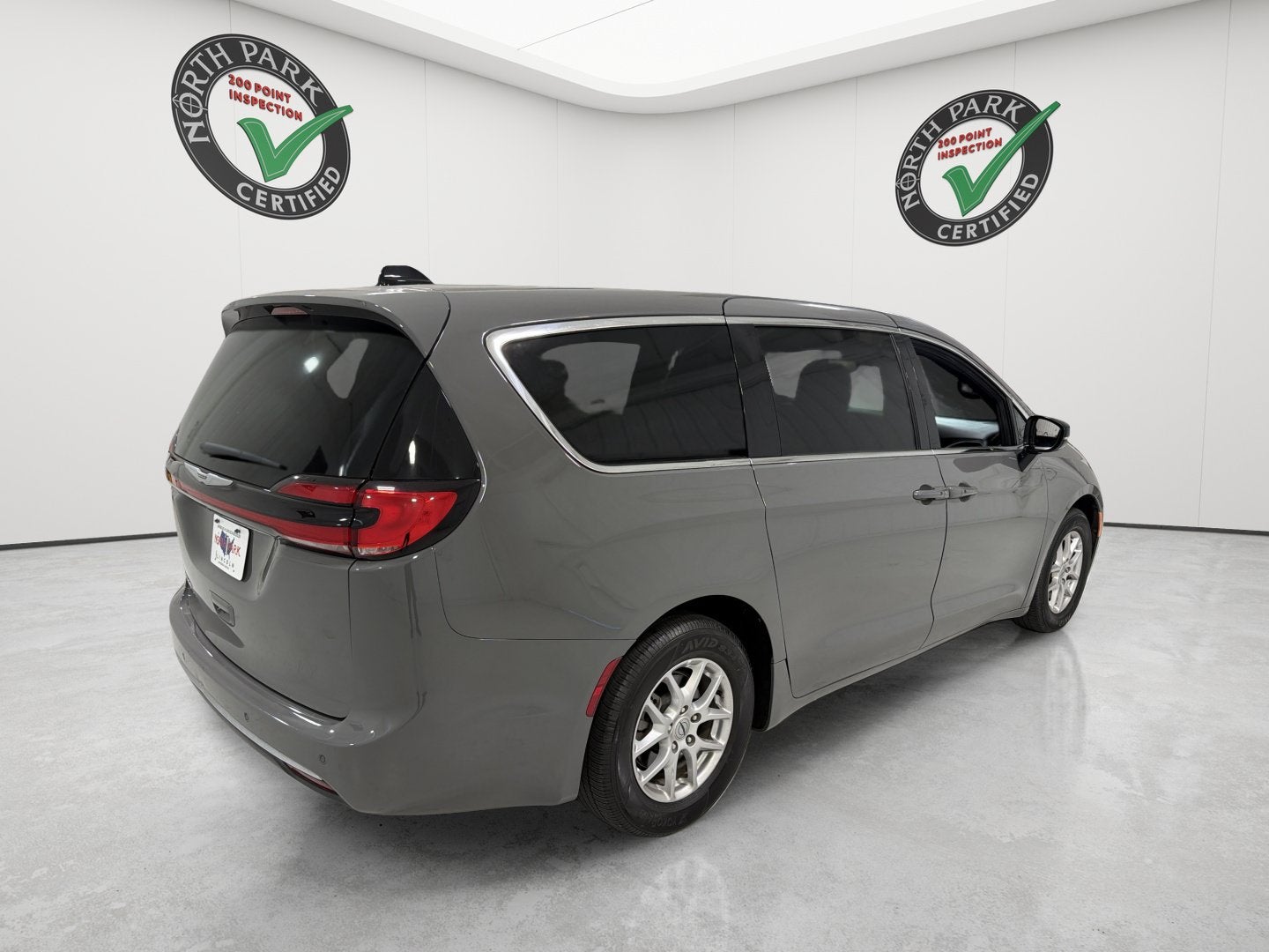 2025 Chrysler Pacifica Select