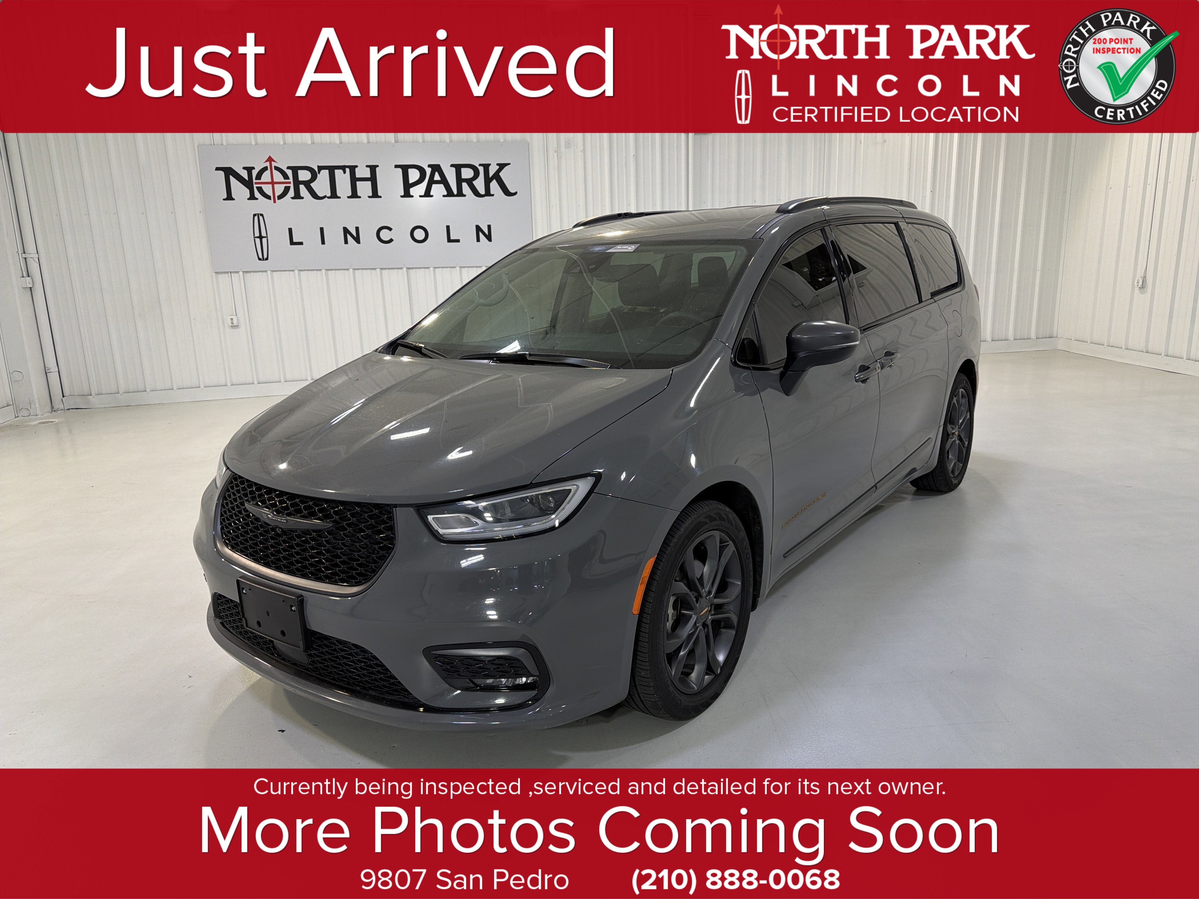 2023 Chrysler Pacifica Touring L