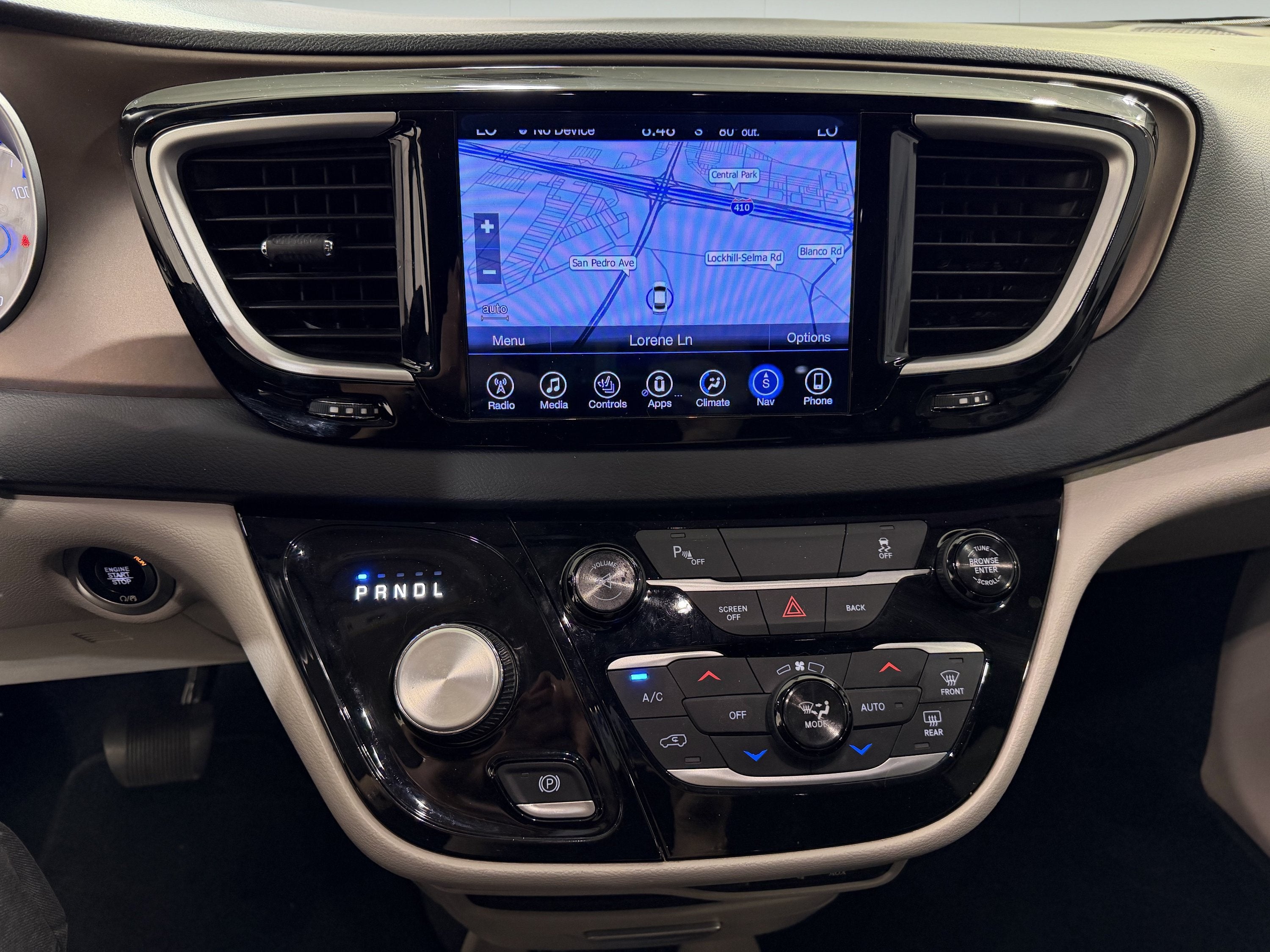 2017 Chrysler Pacifica Touring-L