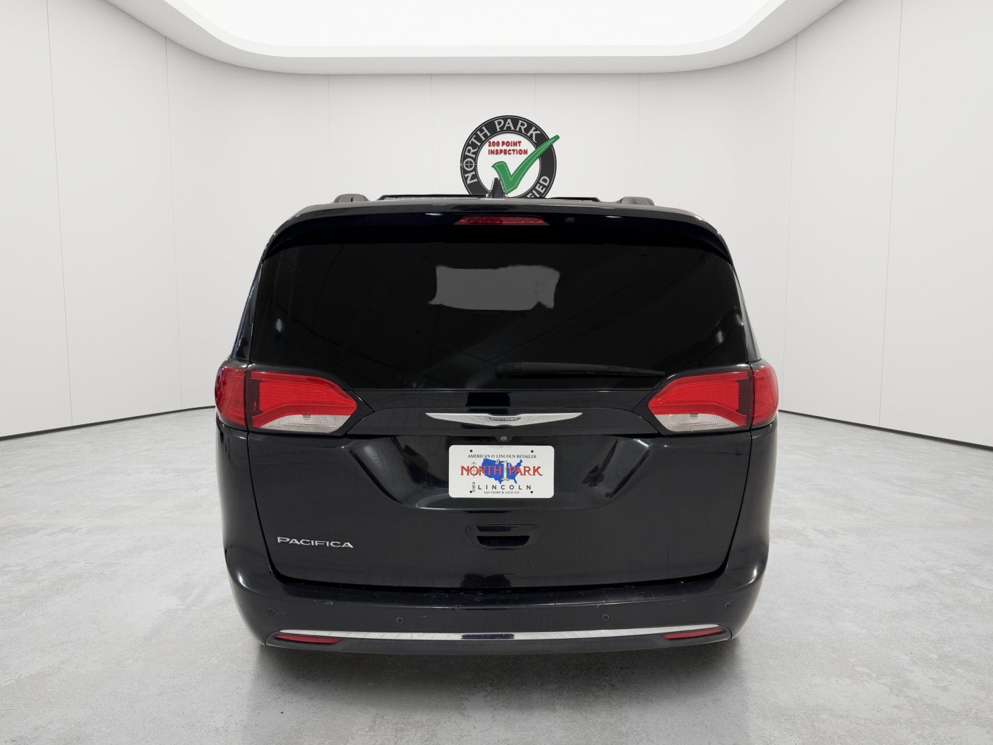 2017 Chrysler Pacifica Touring-L