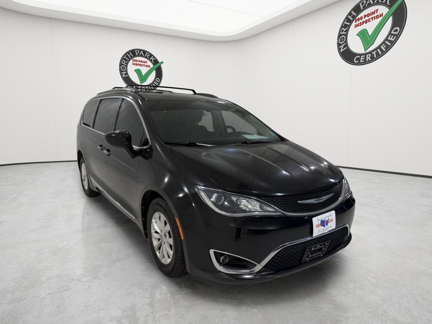 2017 Chrysler Pacifica Touring-L