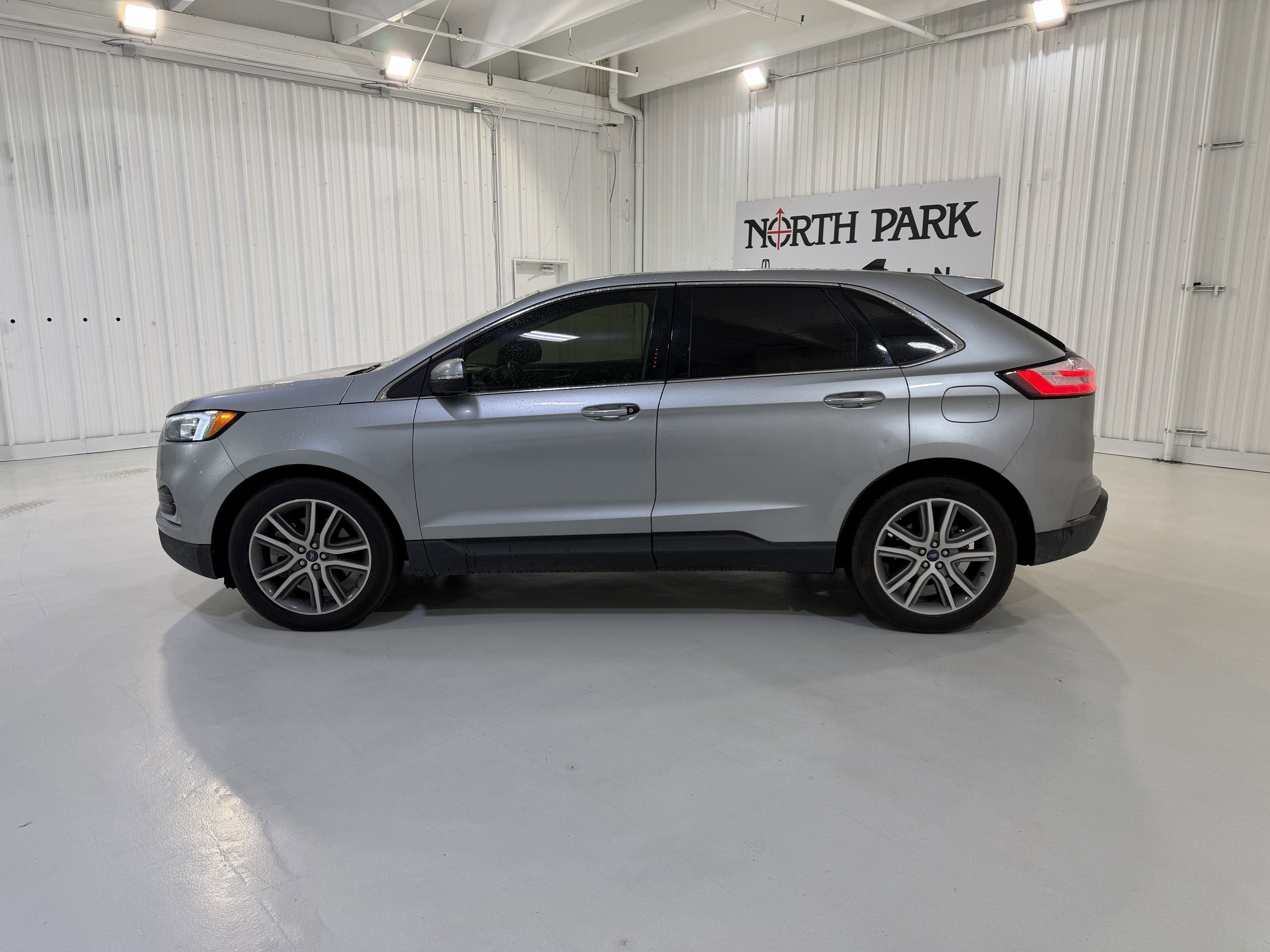 2021 Ford Edge Titanium