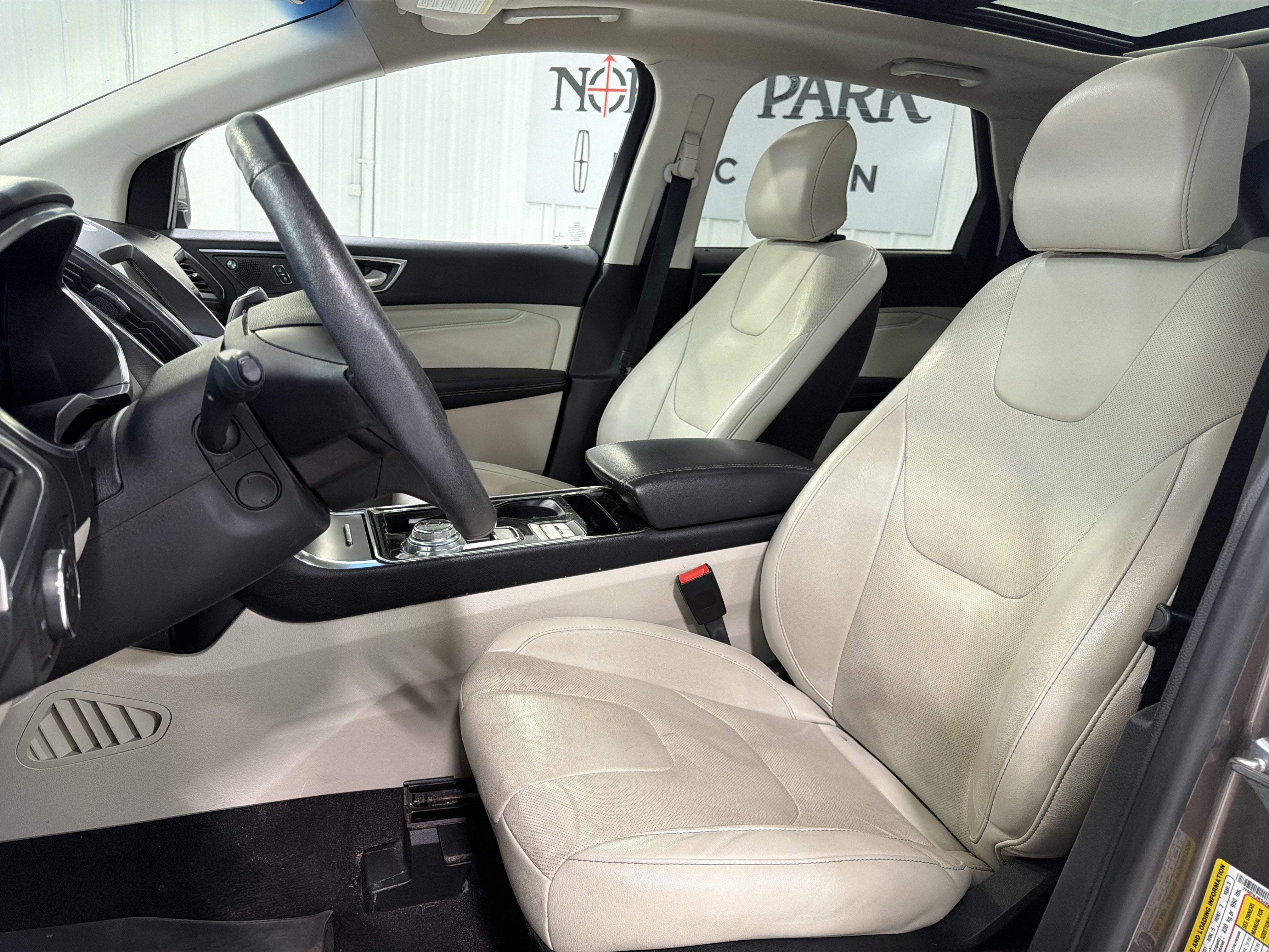 2019 Ford Edge Titanium