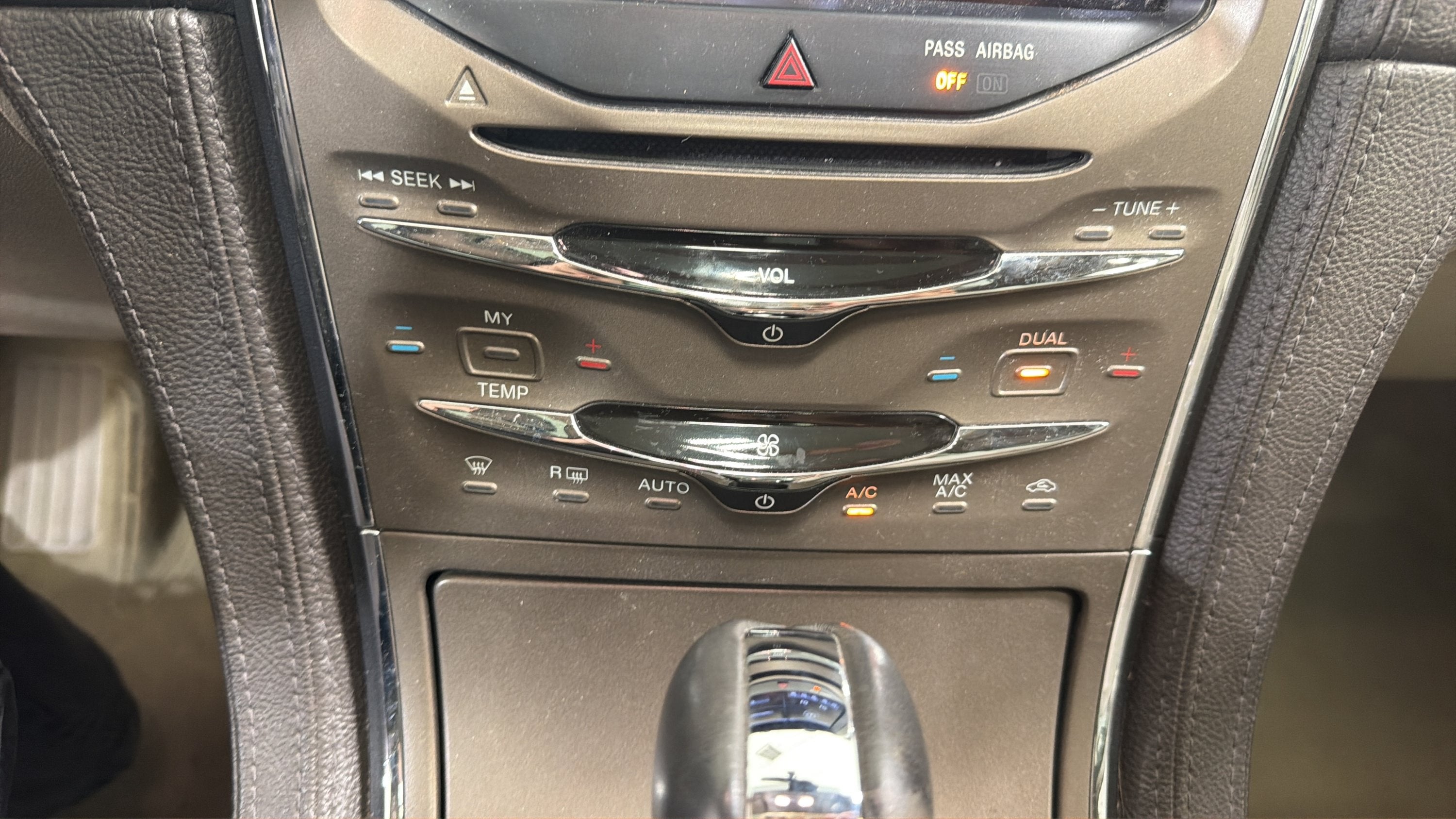 2013 Lincoln MKX Base