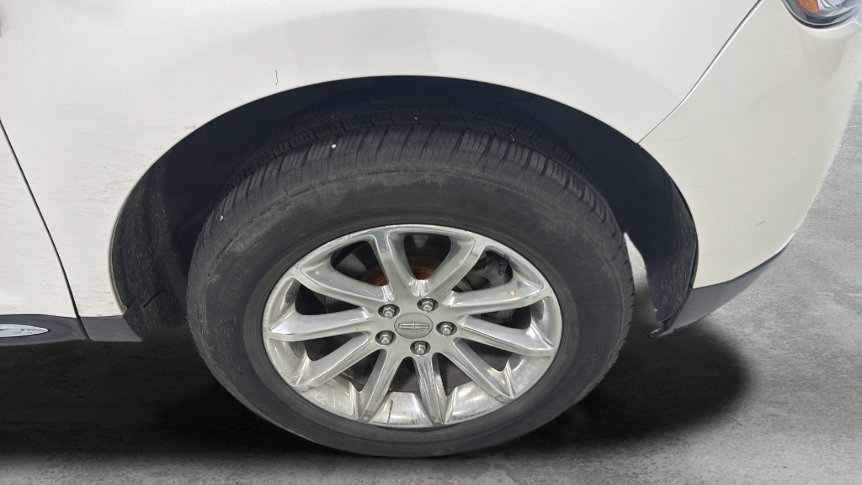 2013 Lincoln MKX Base