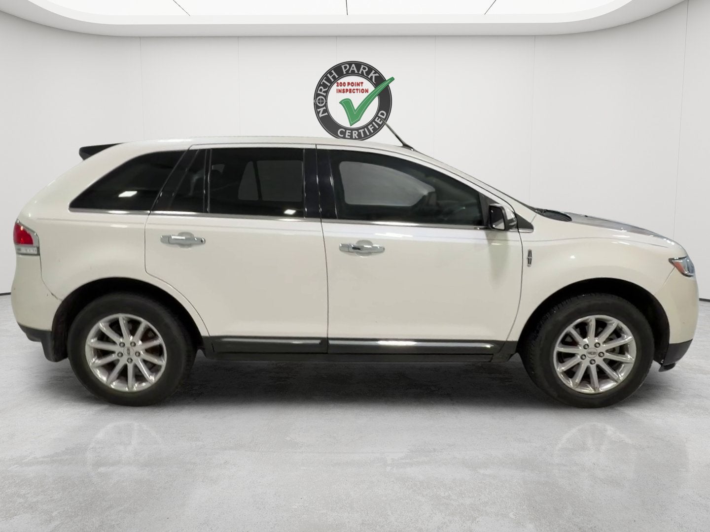 2013 Lincoln MKX Base