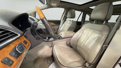 2013 Lincoln MKX Base