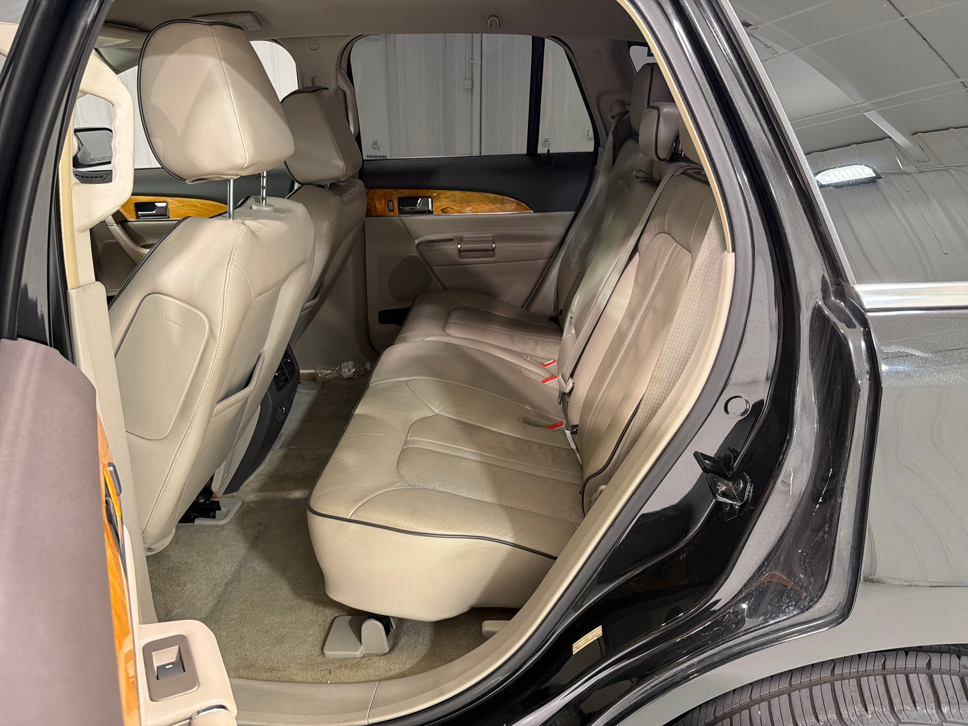 2015 Lincoln MKX Base