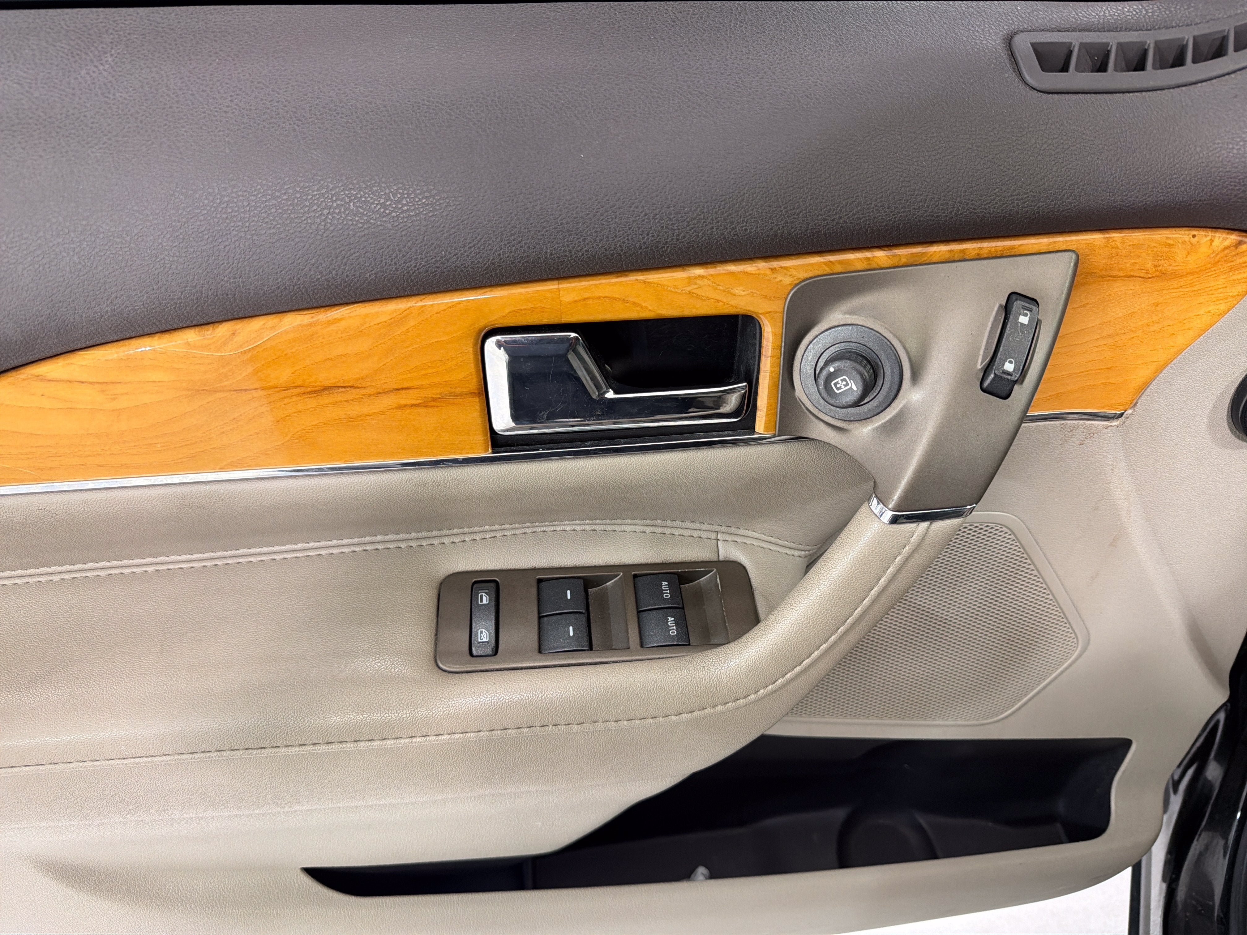 2015 Lincoln MKX Base