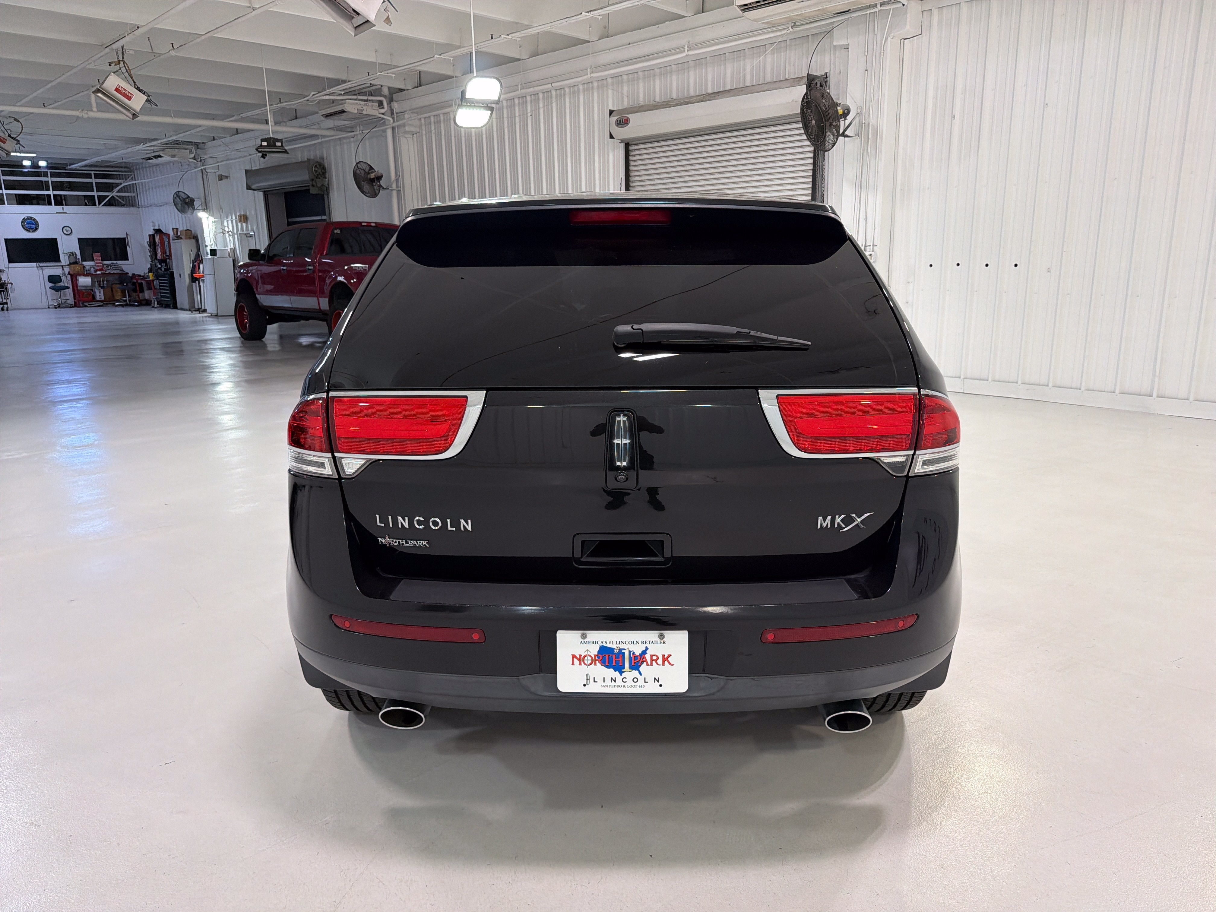 2015 Lincoln MKX Base