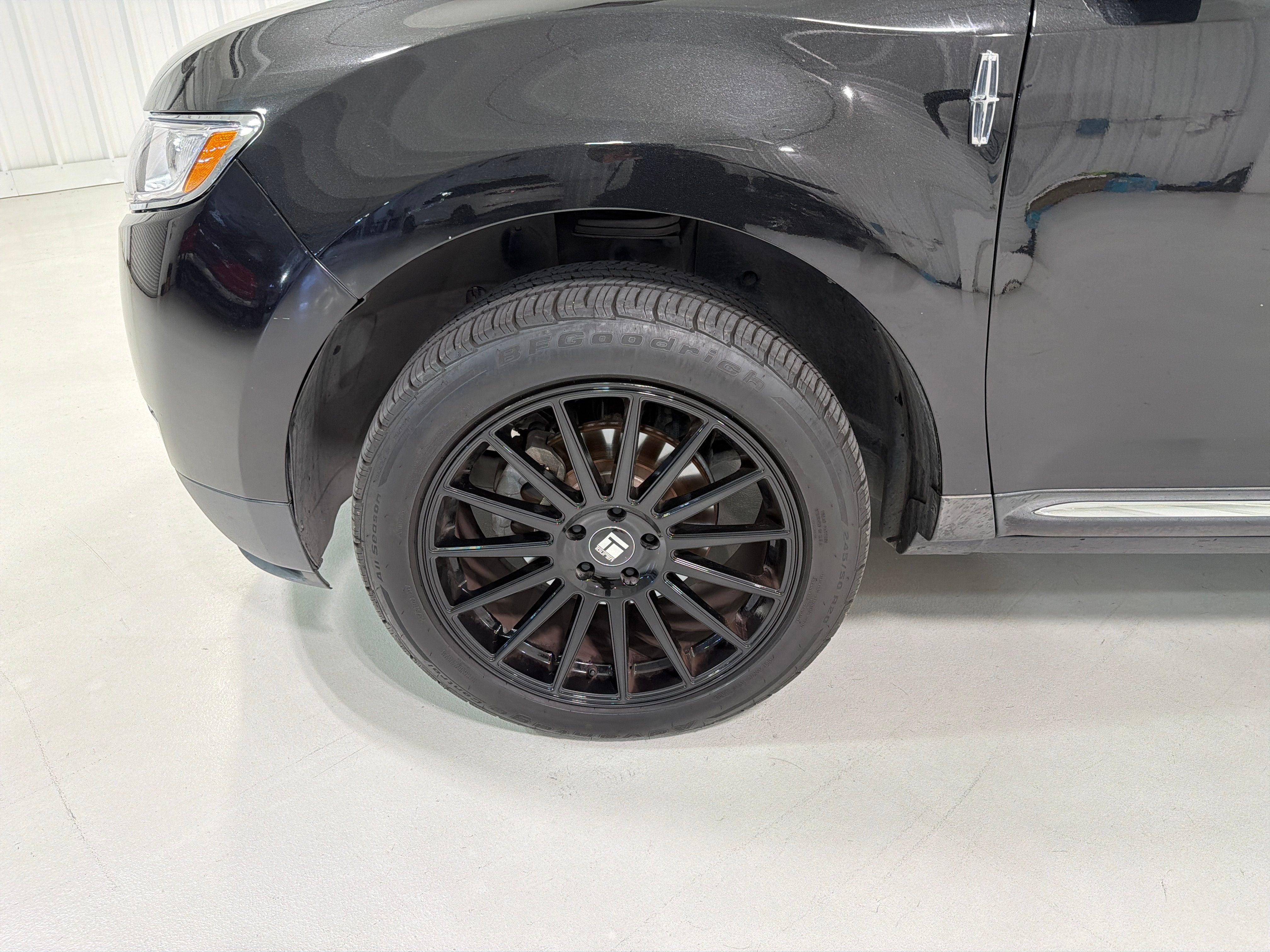 2015 Lincoln MKX Base