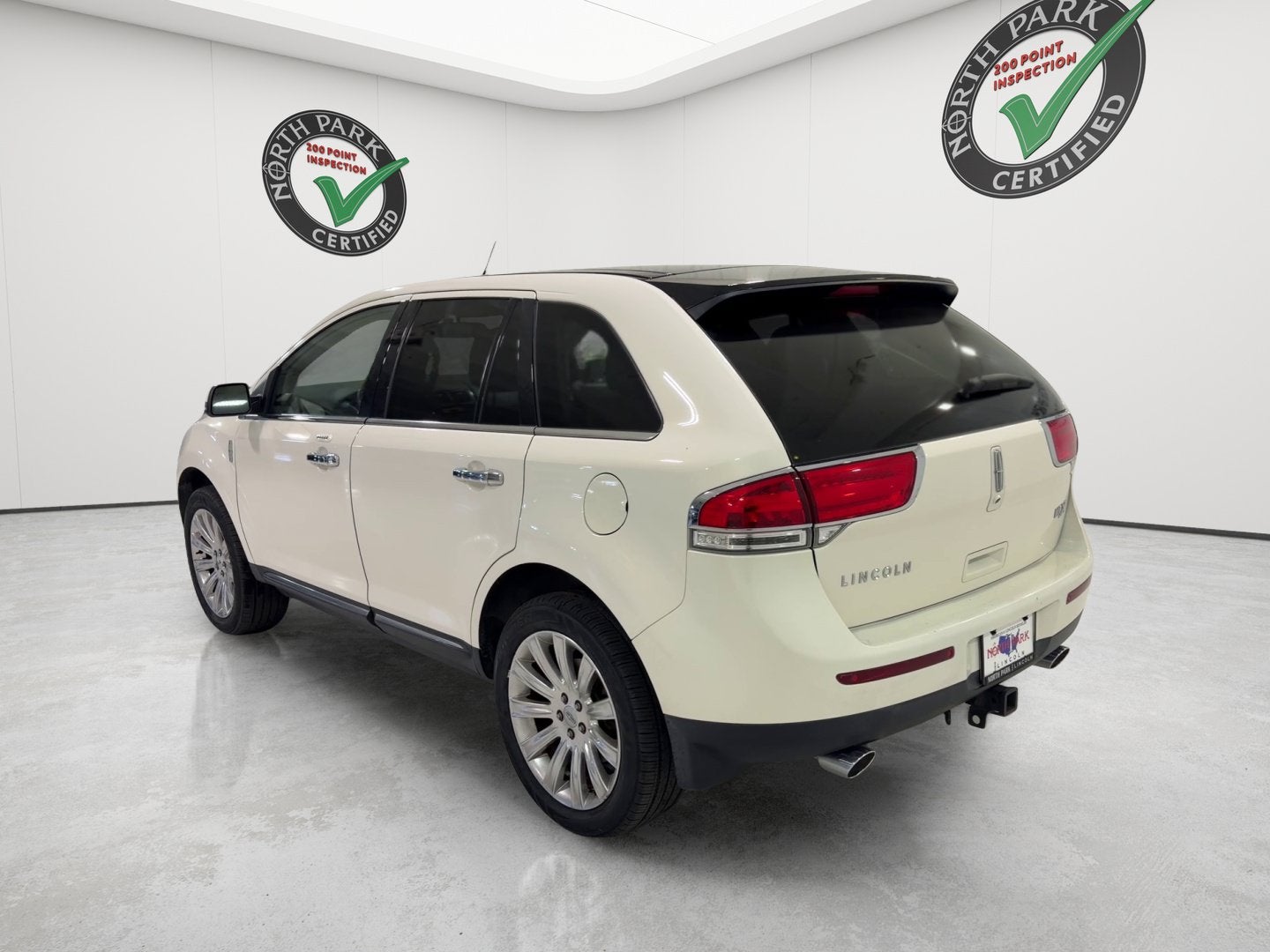 2012 Lincoln MKX Base