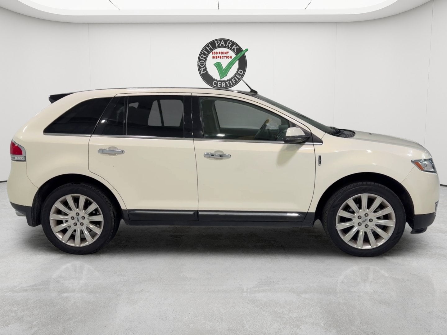 2012 Lincoln MKX Base