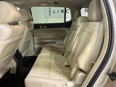 2017 Lincoln MKT Elite