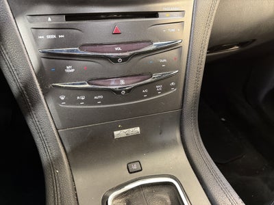 2013 Lincoln MKT Livery