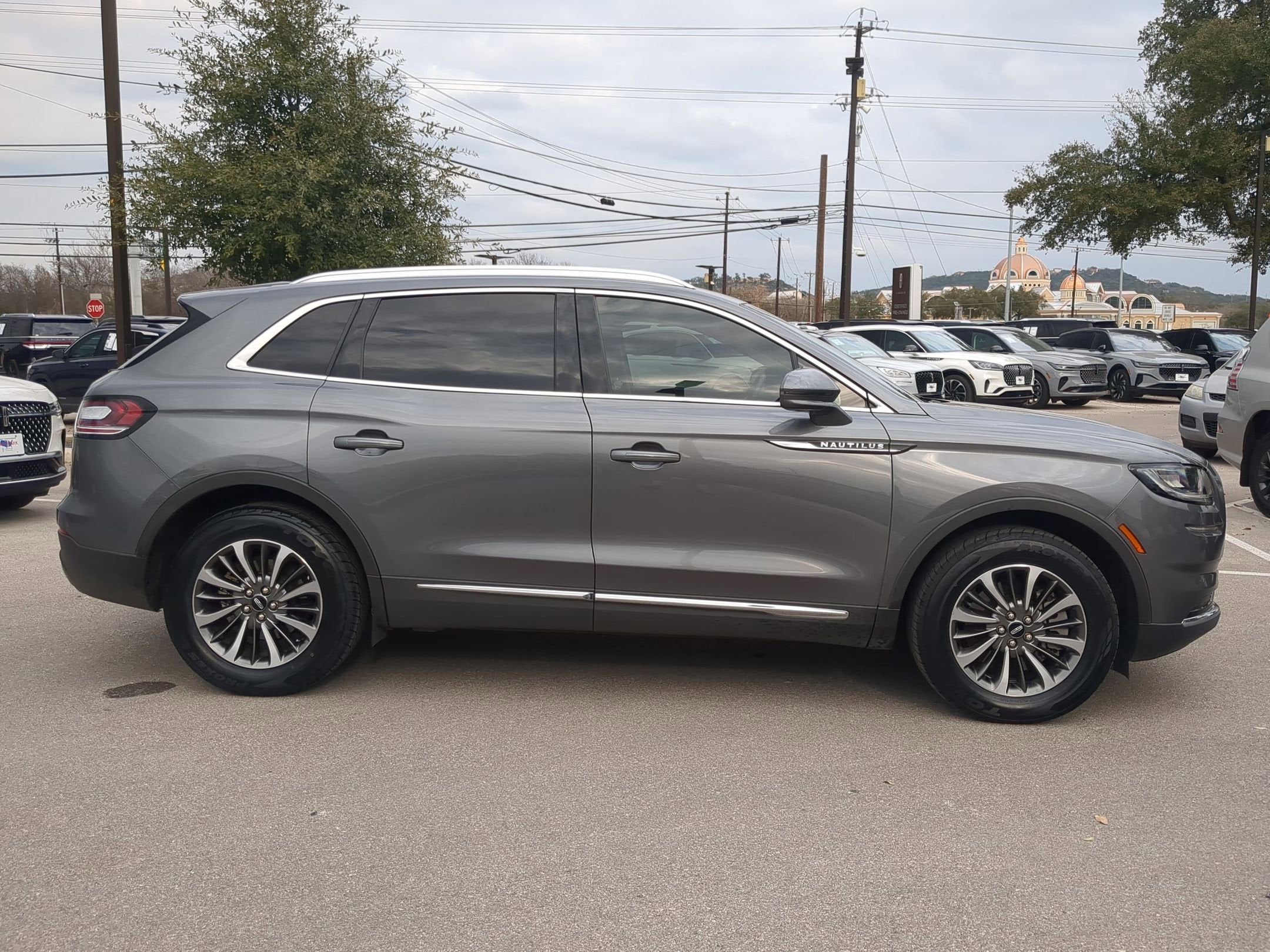 2023 Lincoln Nautilus Standard