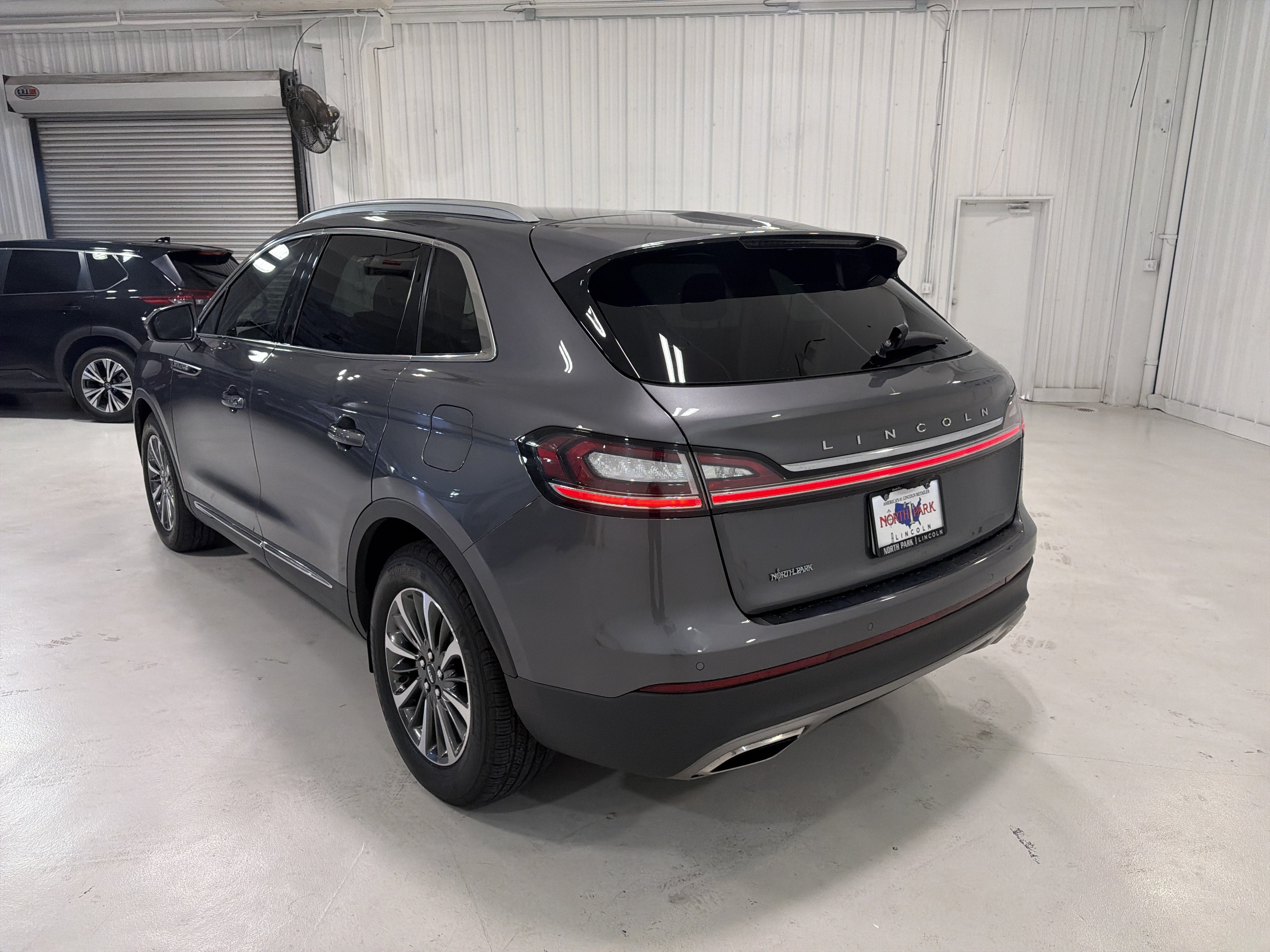 2023 Lincoln Nautilus Standard