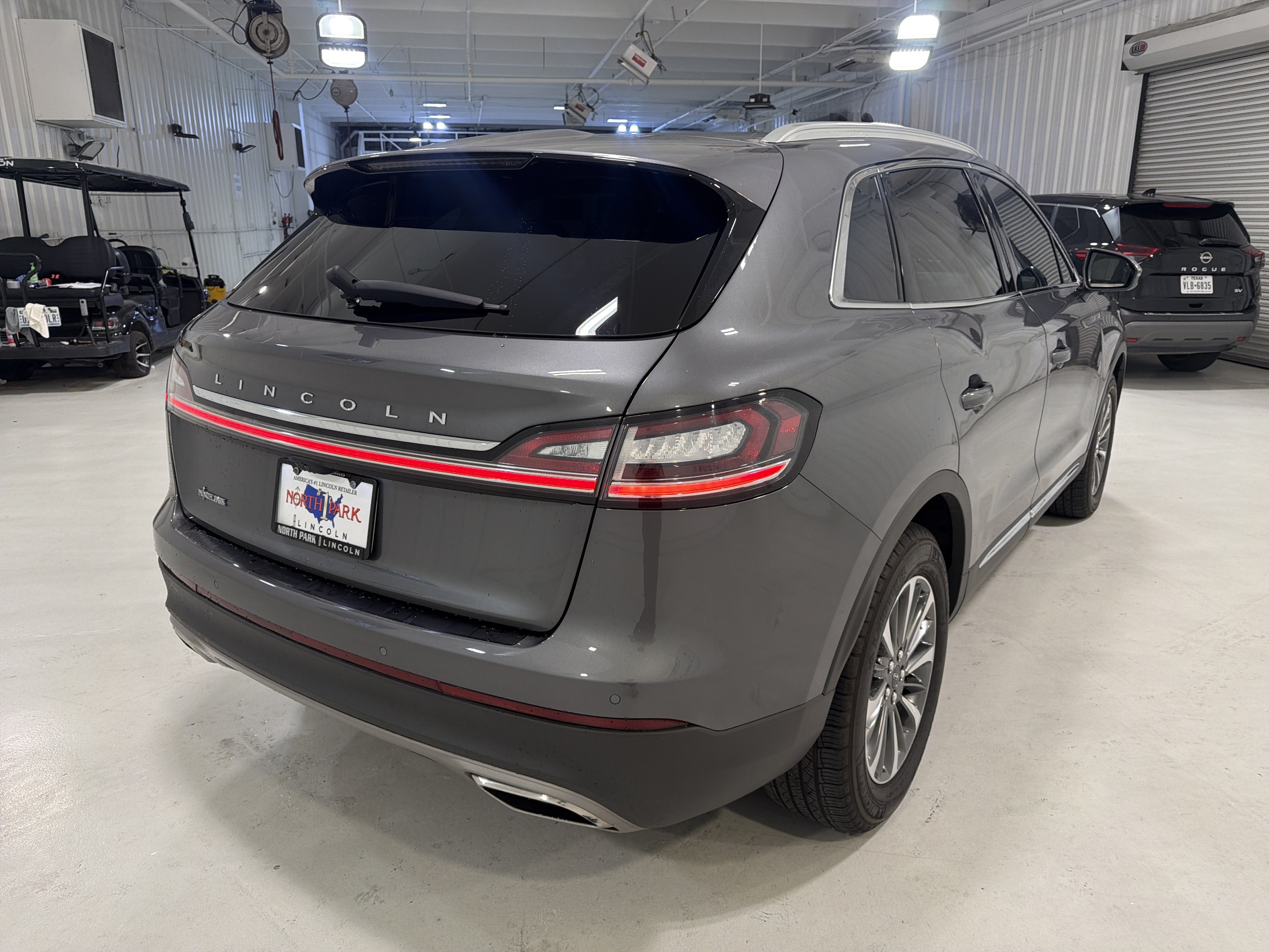 2023 Lincoln Nautilus Standard