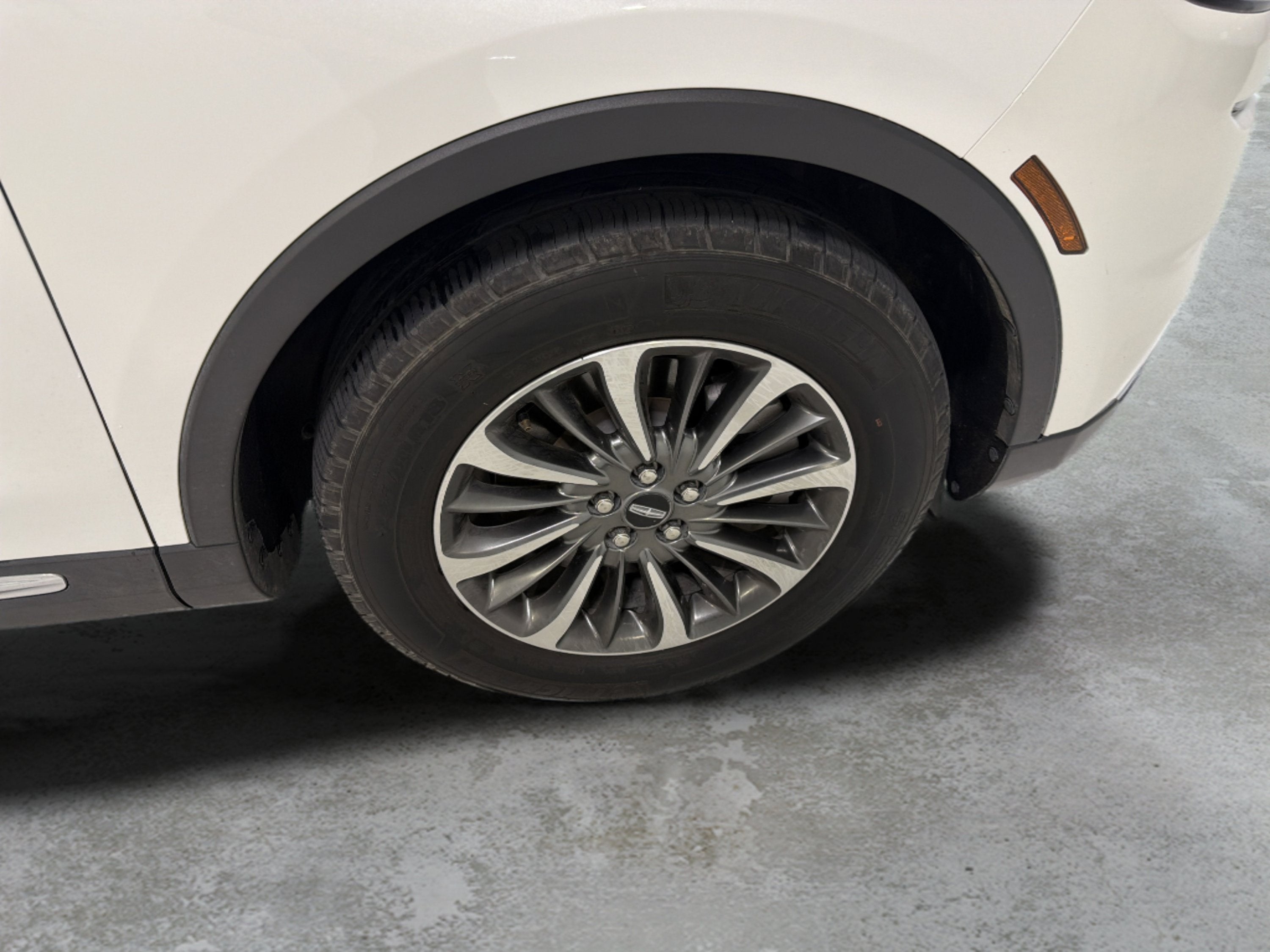 2023 Lincoln Nautilus Standard