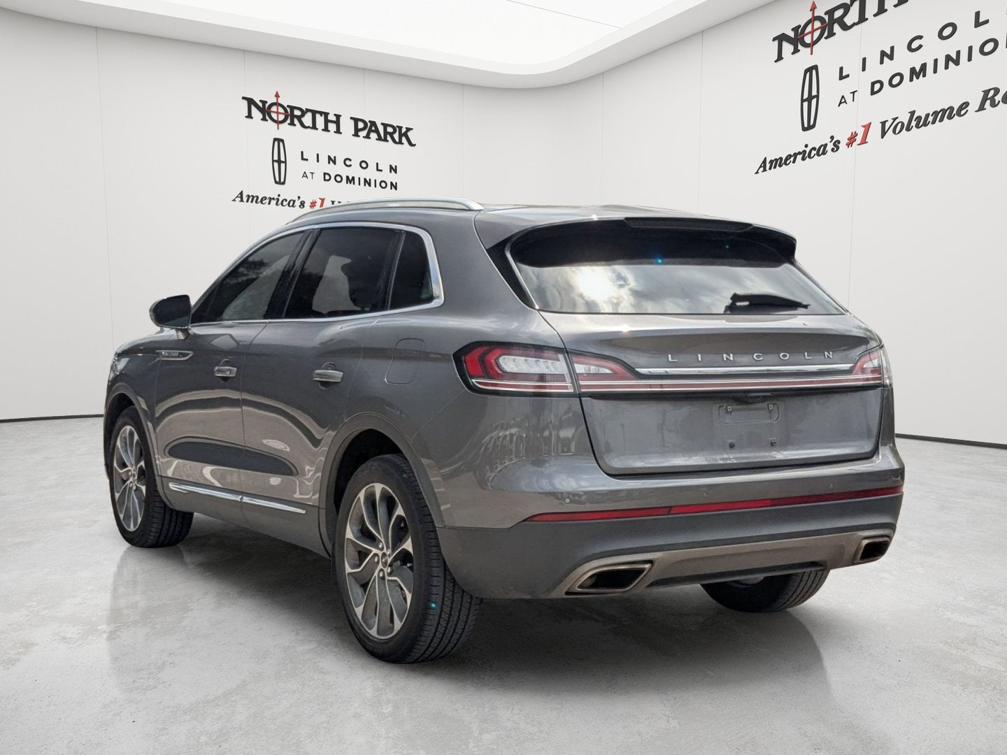 2022 Lincoln Nautilus Reserve