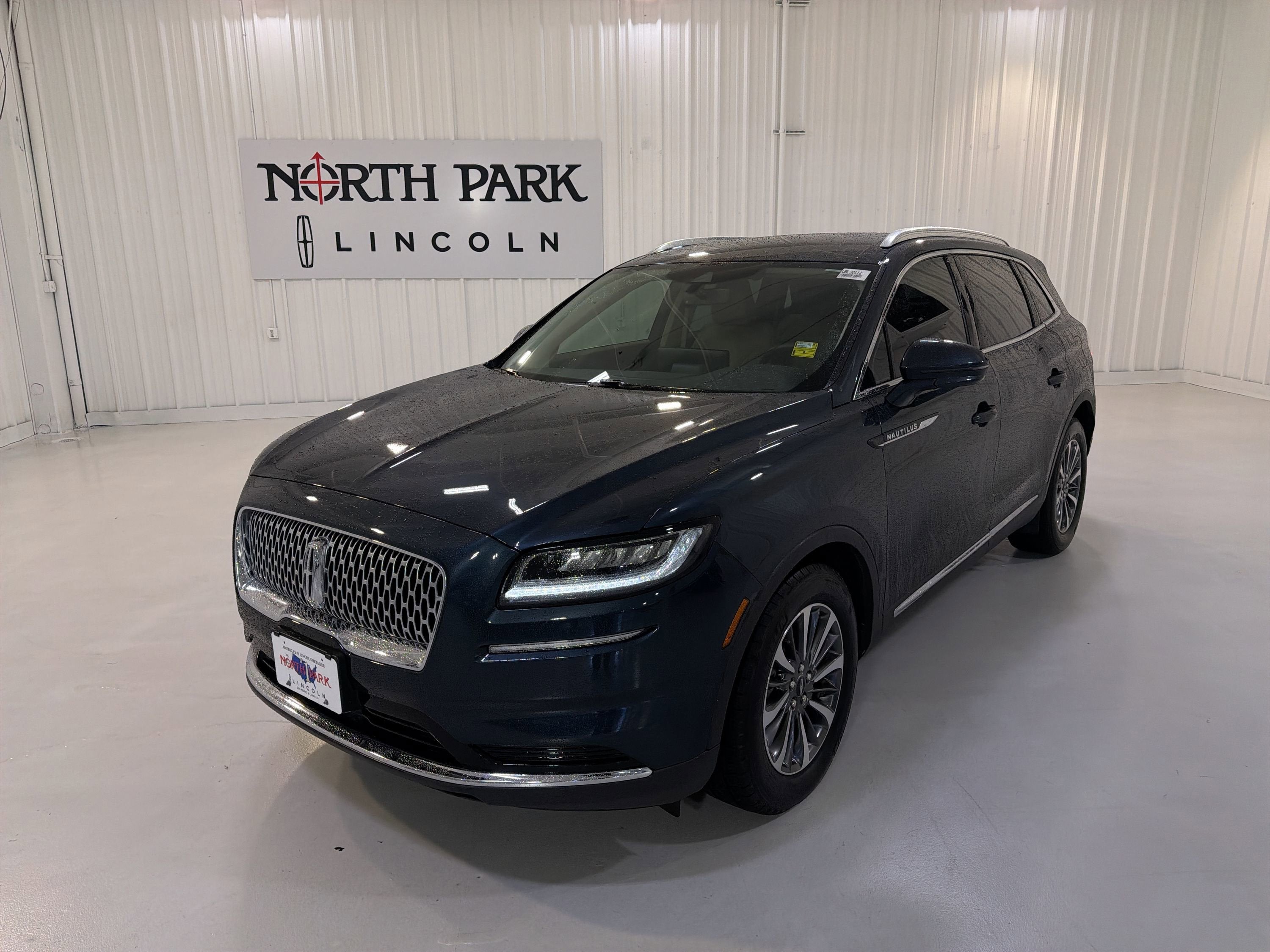 2023 Lincoln Nautilus Standard