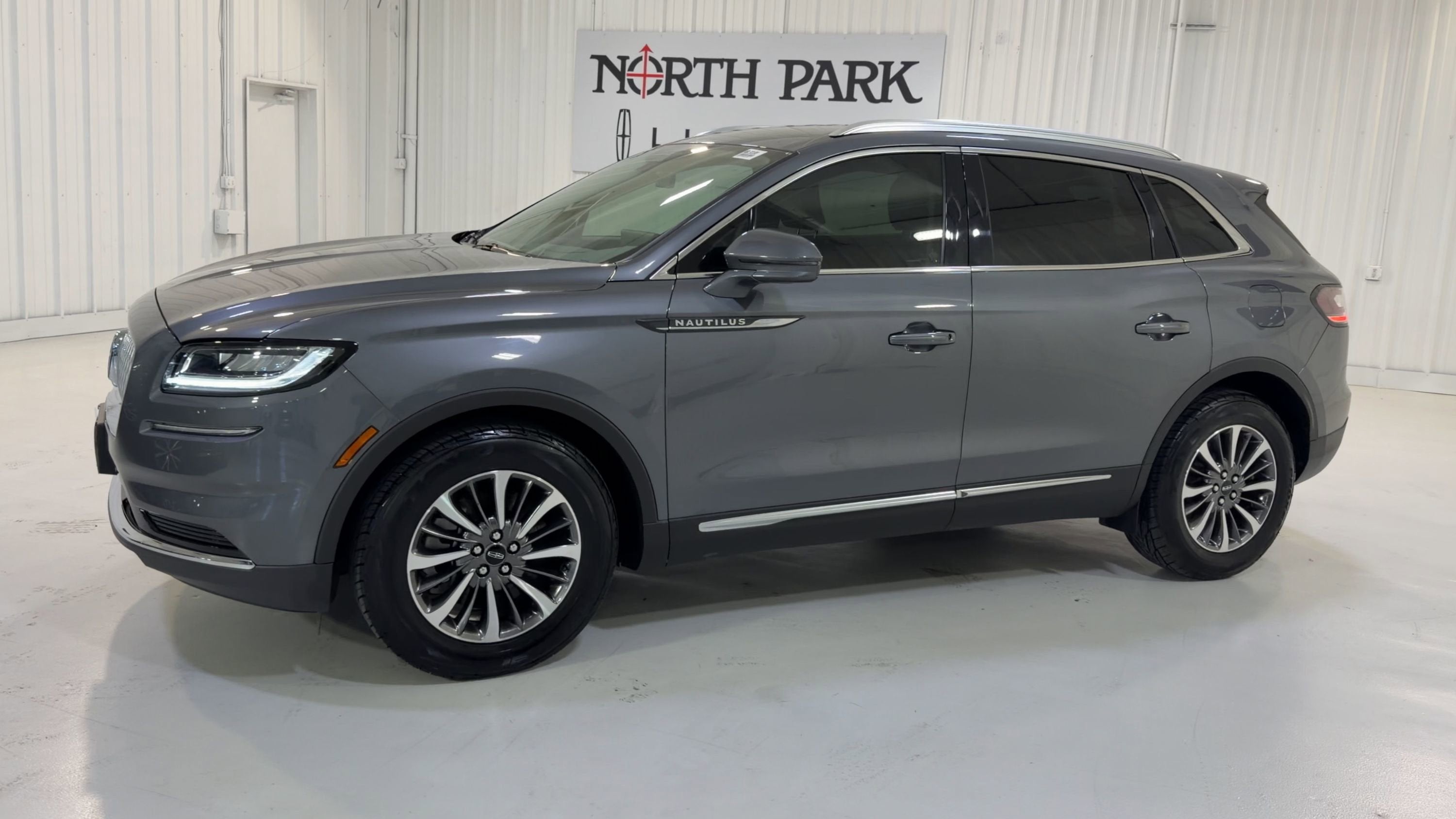 2023 Lincoln Nautilus Standard