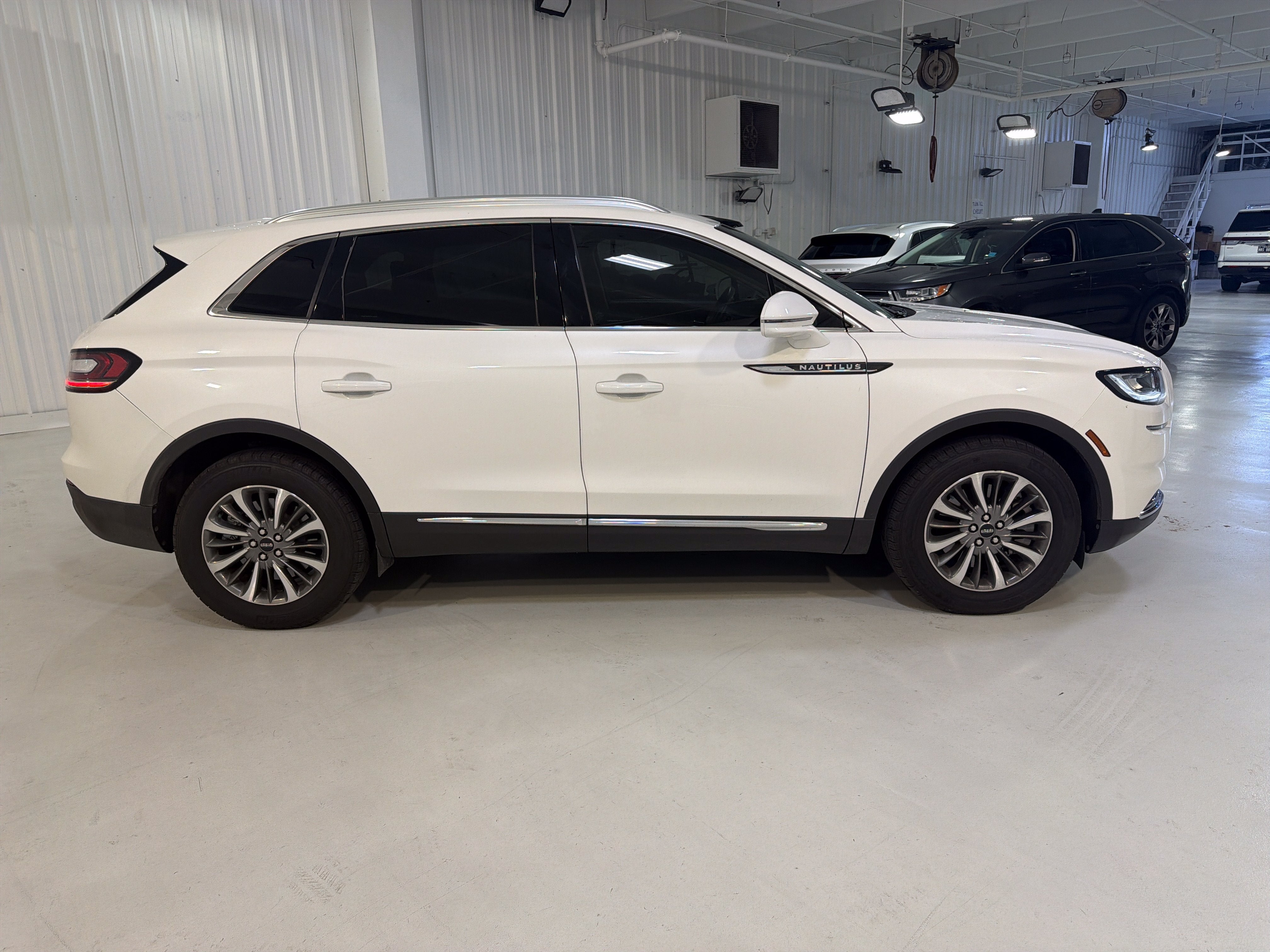 2023 Lincoln Nautilus Standard
