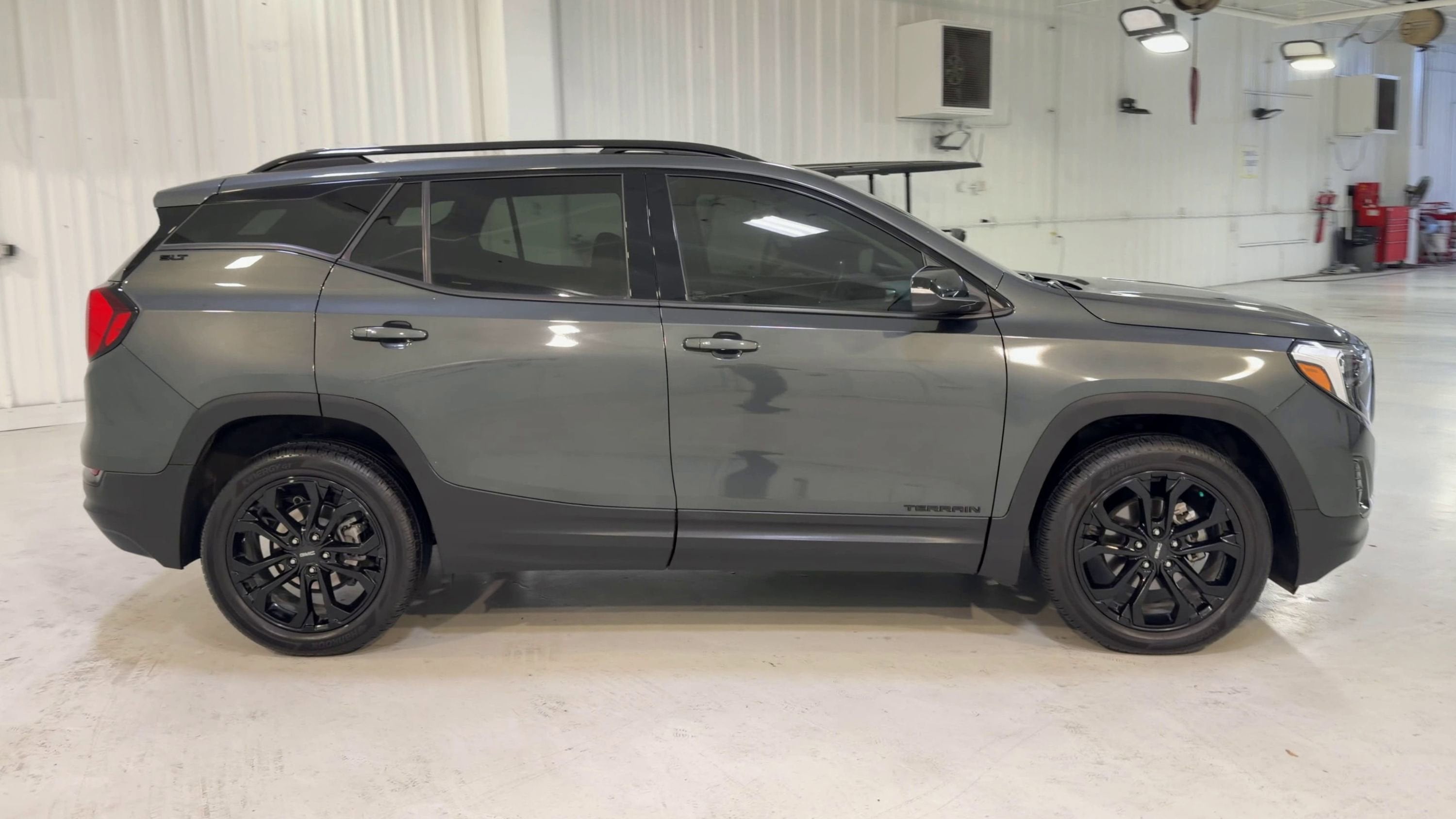 2021 GMC Terrain SLT