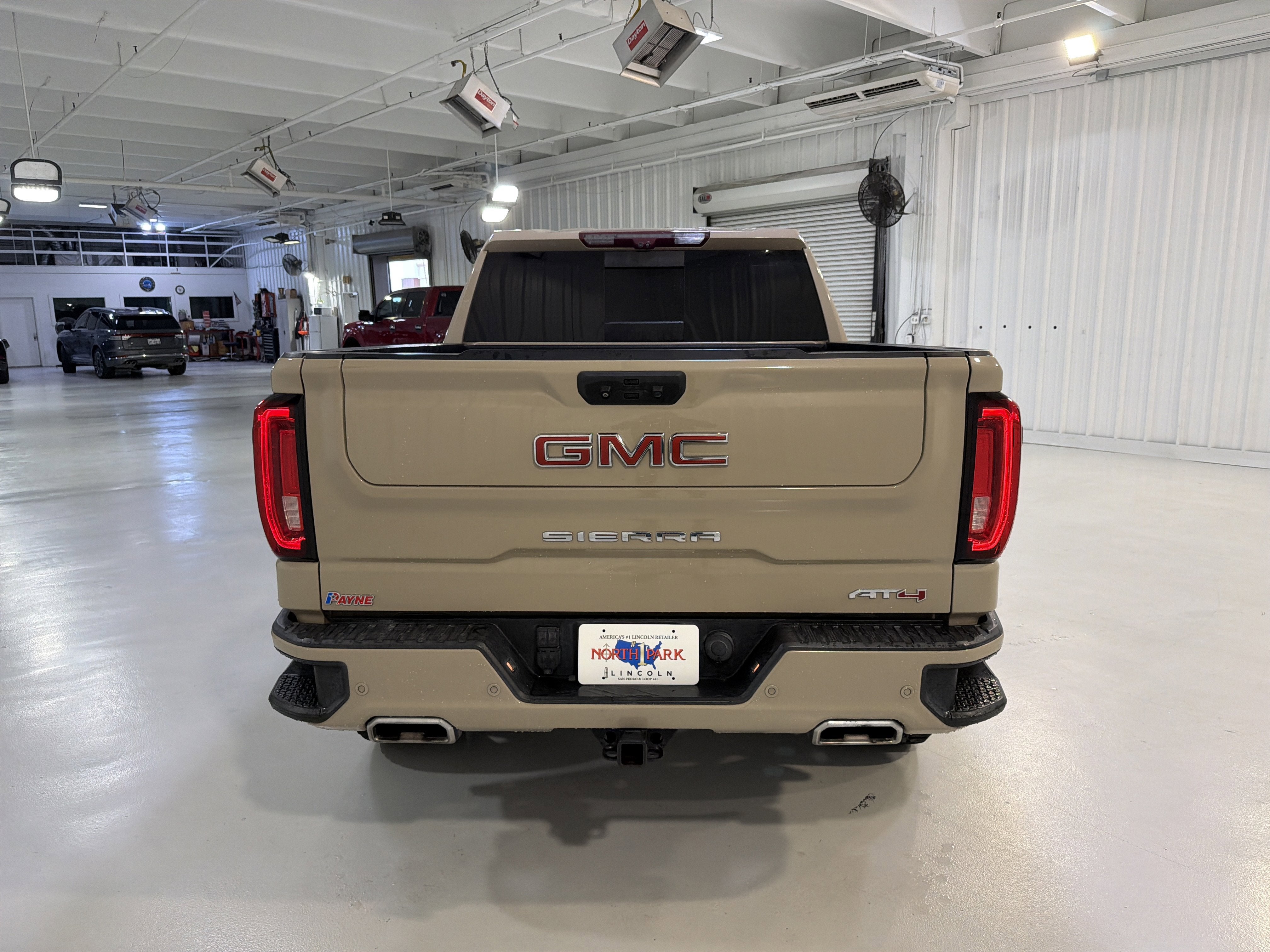2022 GMC Sierra 1500 AT4