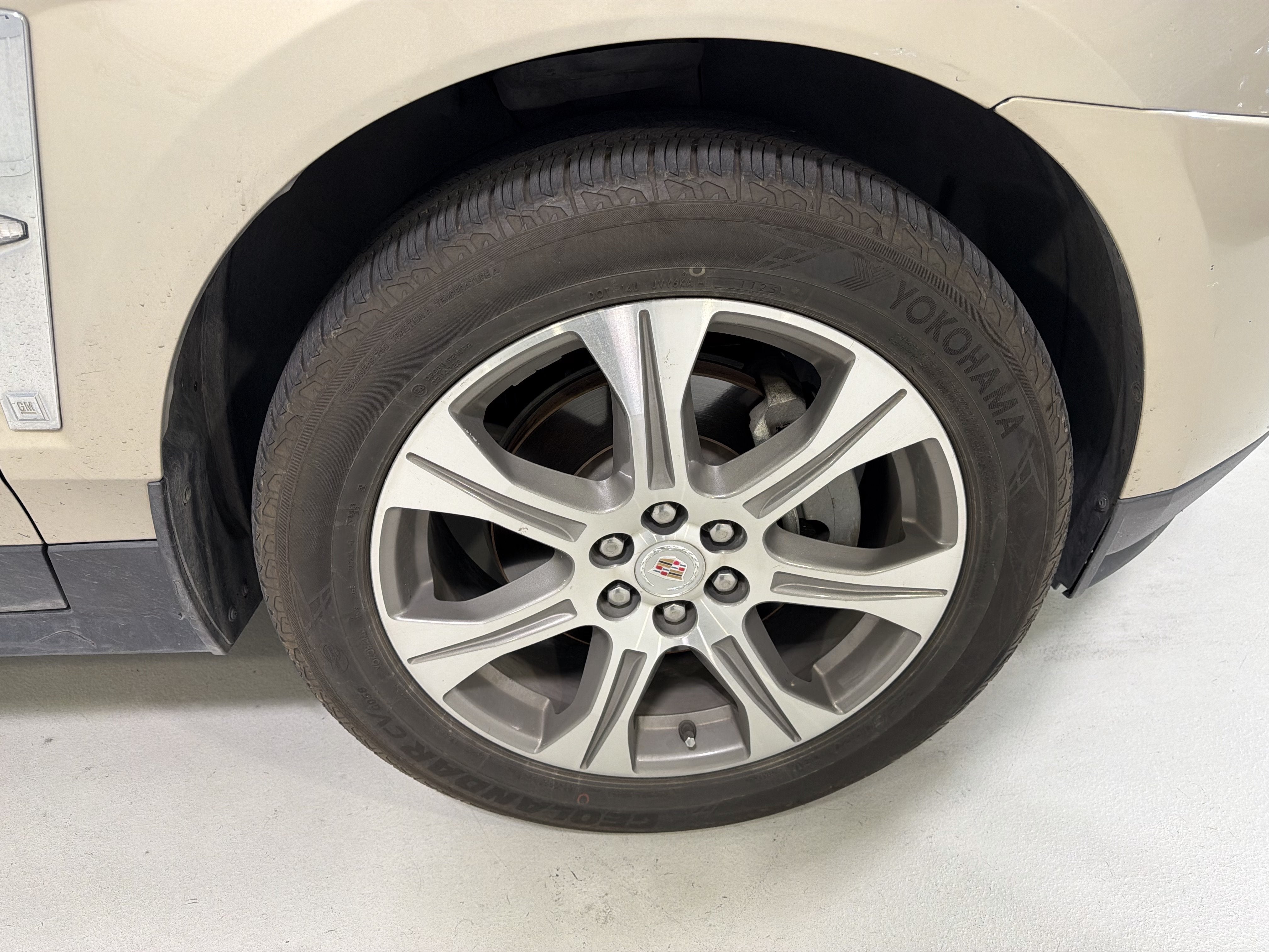2012 Cadillac SRX Performance Collection