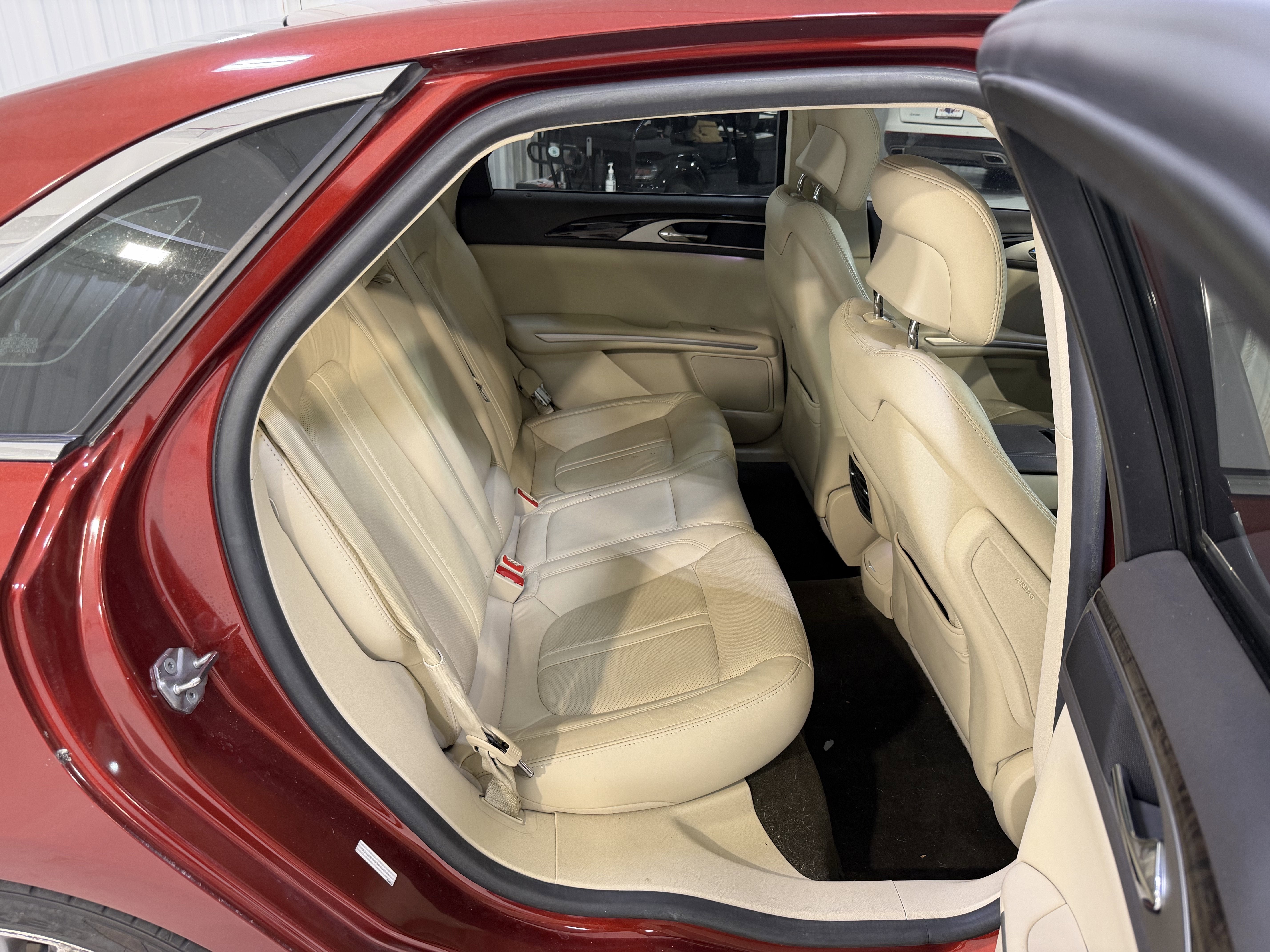 2014 Lincoln MKZ Base