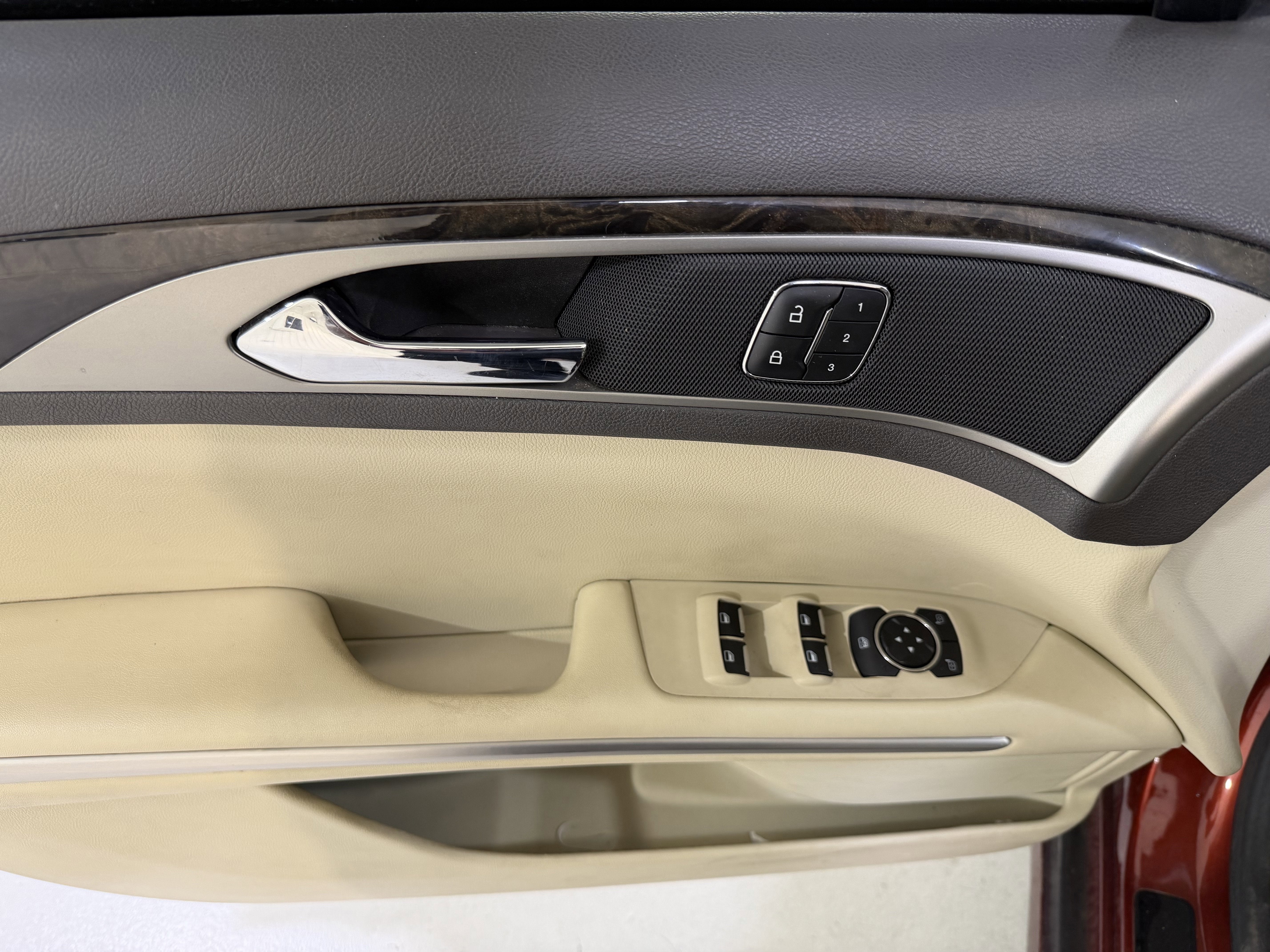 2014 Lincoln MKZ Base