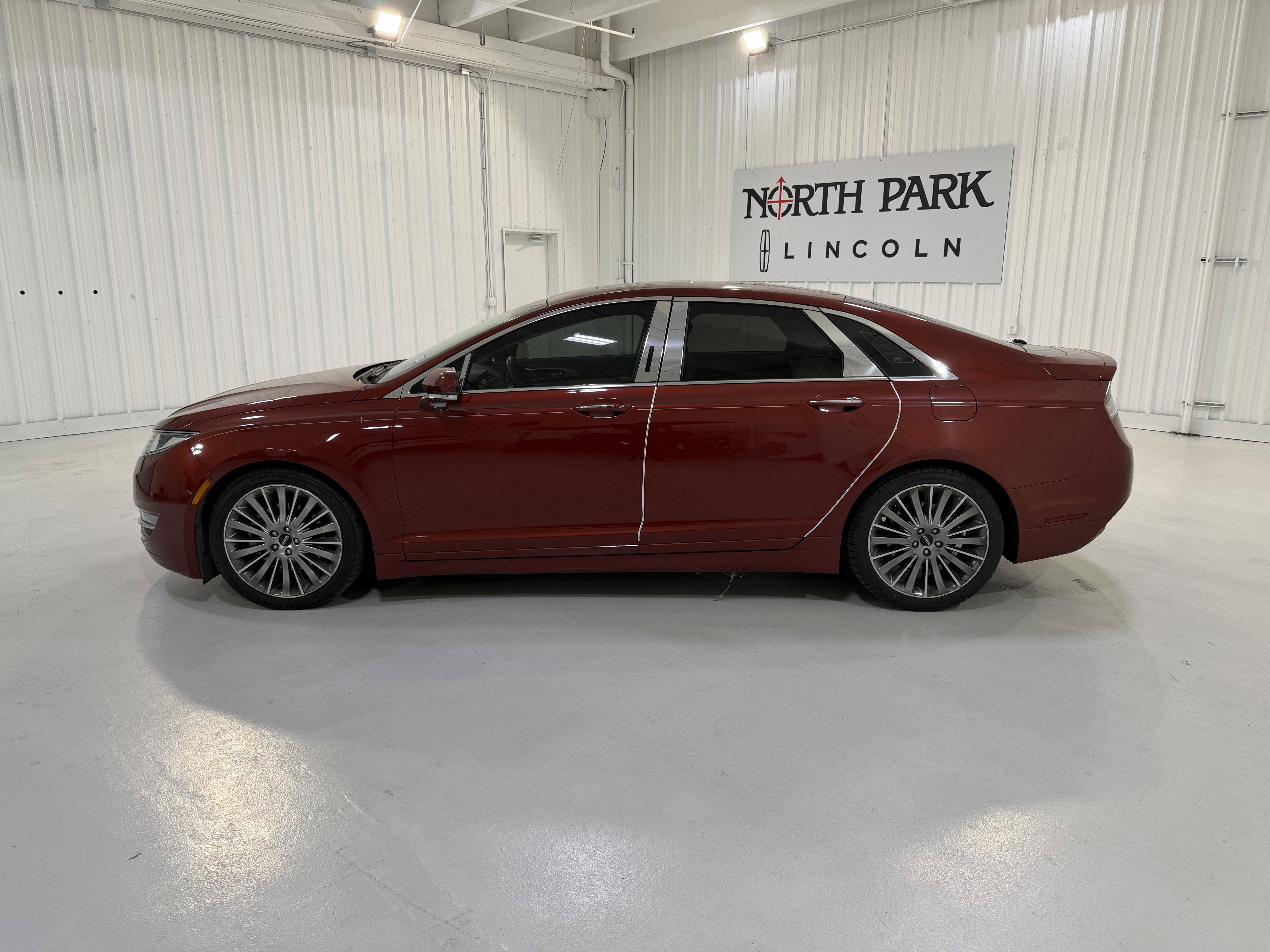 2014 Lincoln MKZ Base