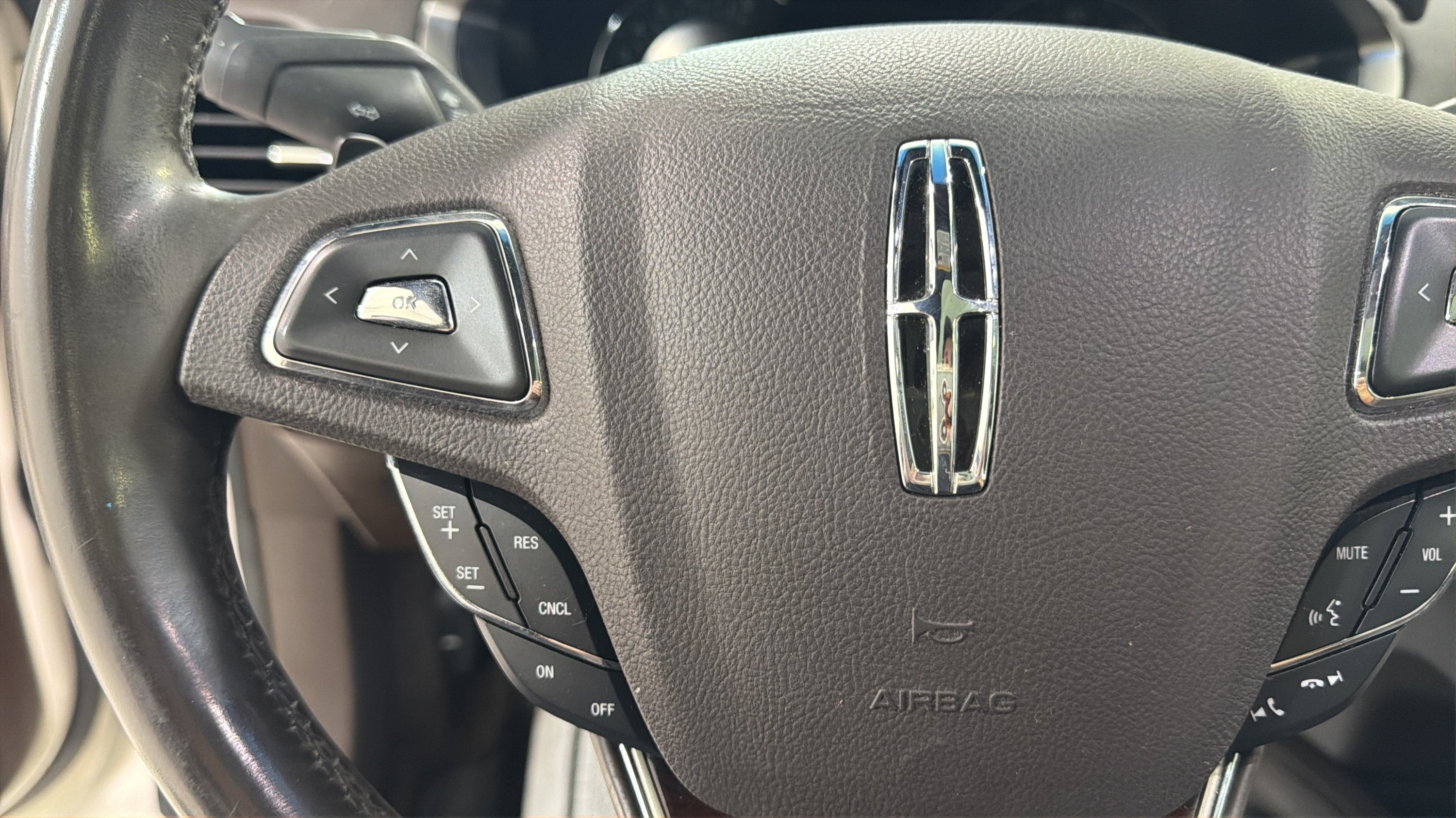 2016 Lincoln MKZ Black Label