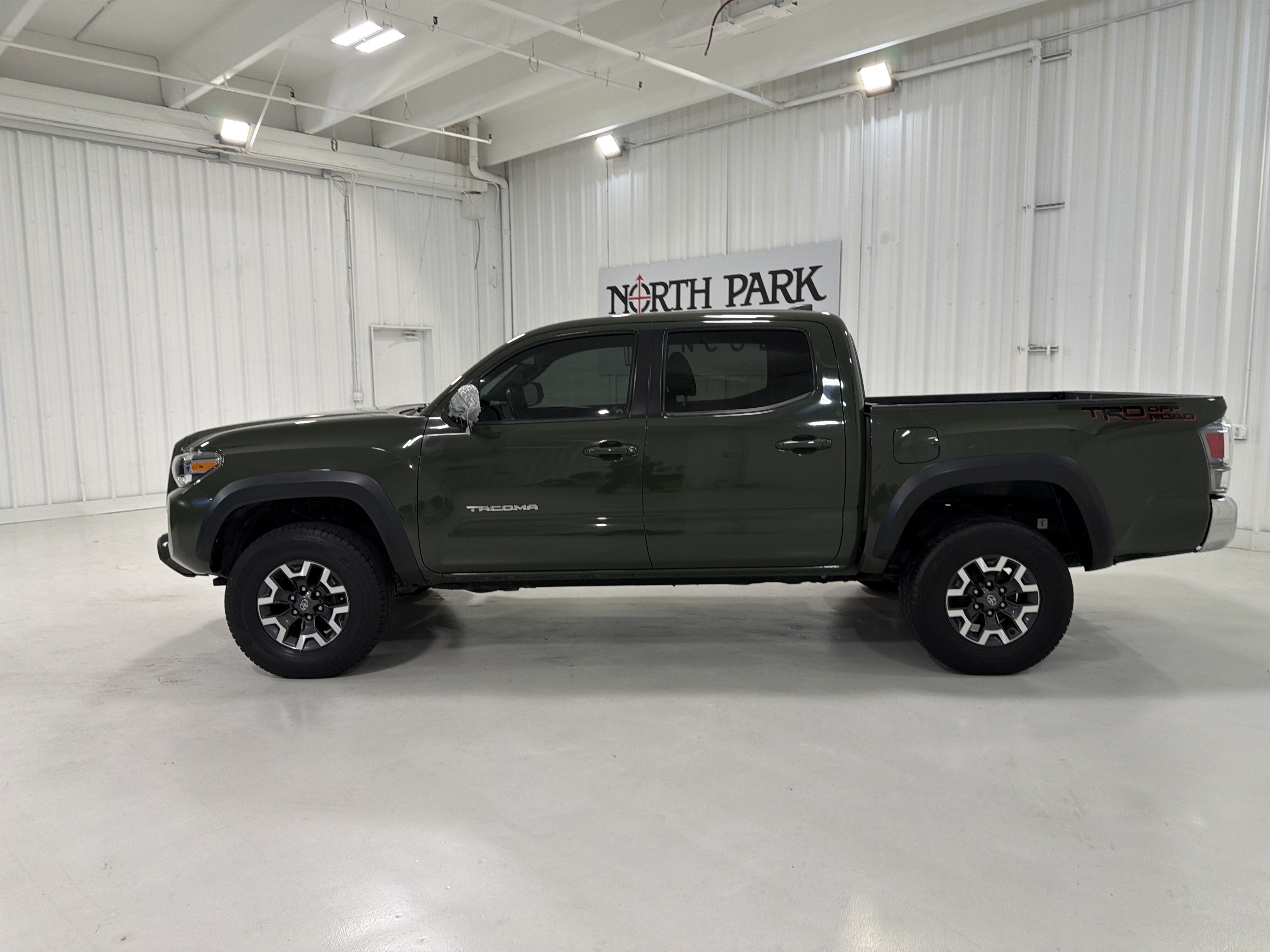 2022 Toyota Tacoma 2WD TRD Off-Road