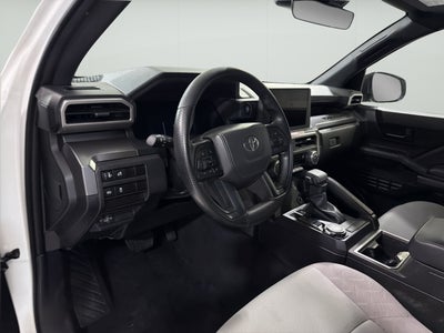 2025 Toyota Tacoma 4WD SR5
