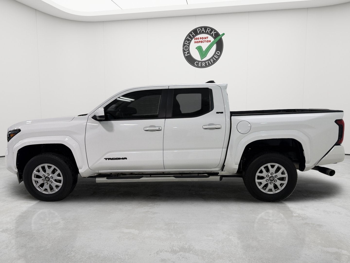 2025 Toyota Tacoma 4WD SR5
