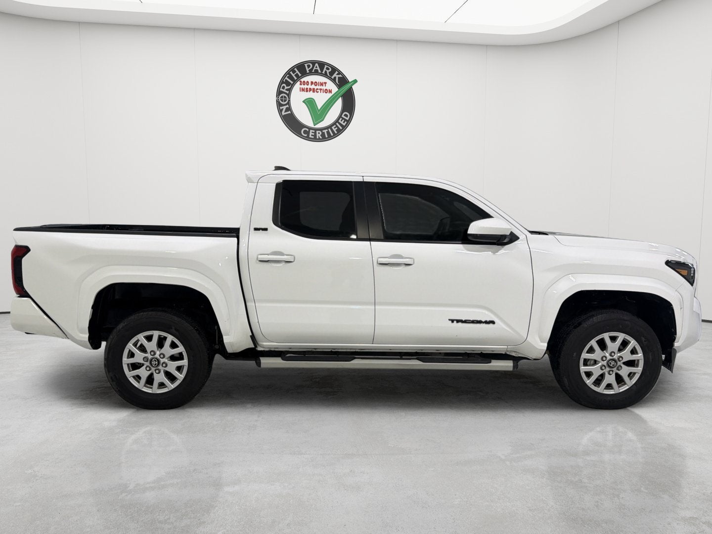 2025 Toyota Tacoma 4WD SR5