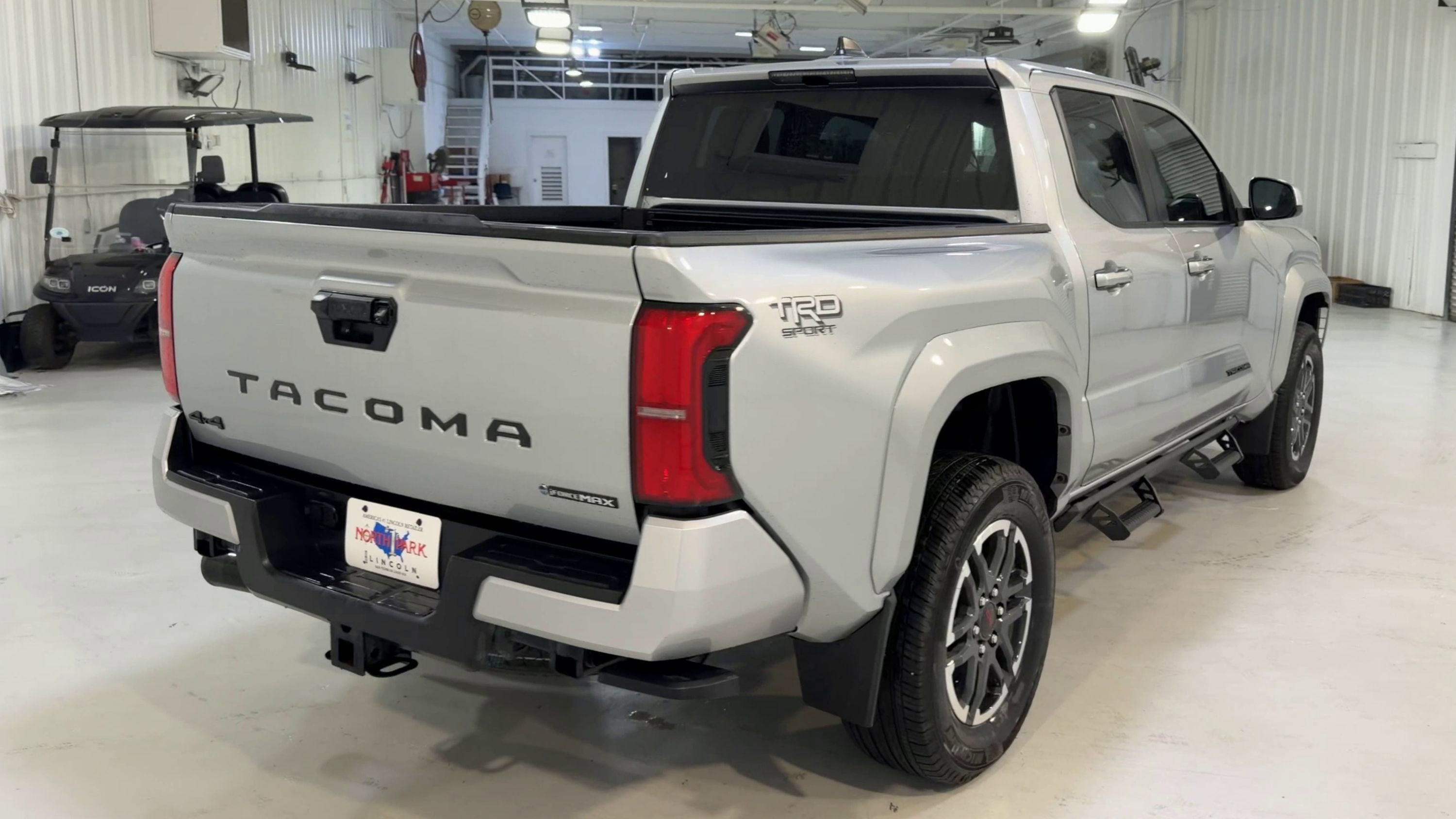 2024 Toyota Tacoma 4WD TRD Sport